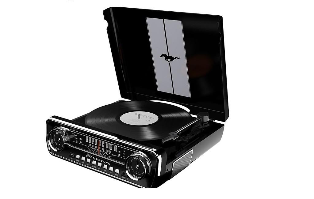 

ION Mustang LP Black (IMUSTLP)