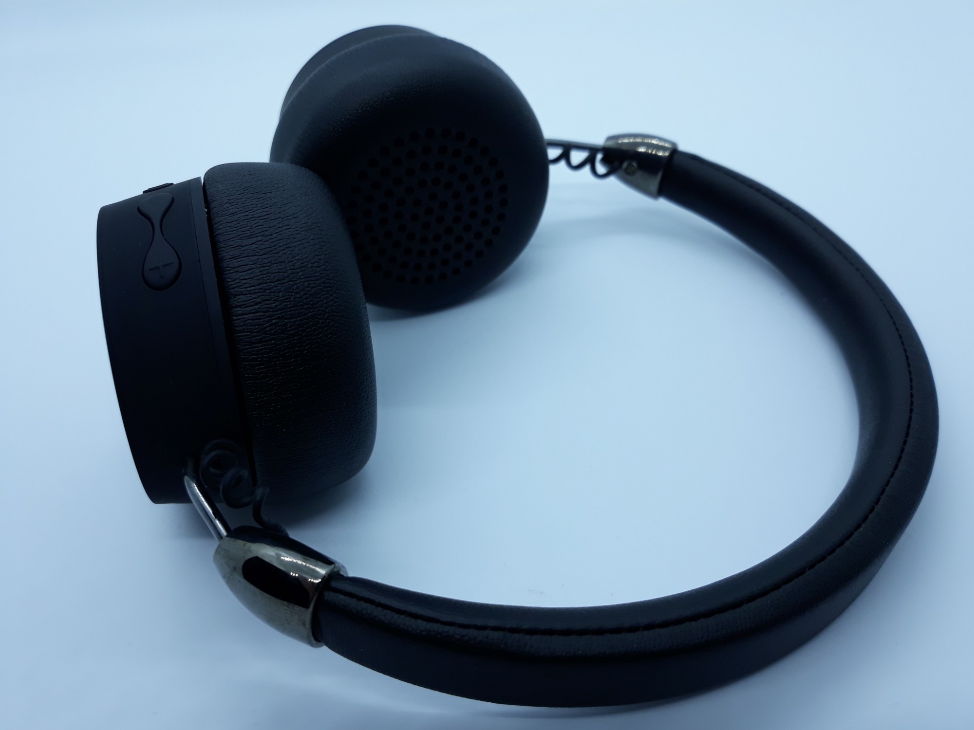 

Беспроводные Bluetooth наушники GORSUN E95 (черный)