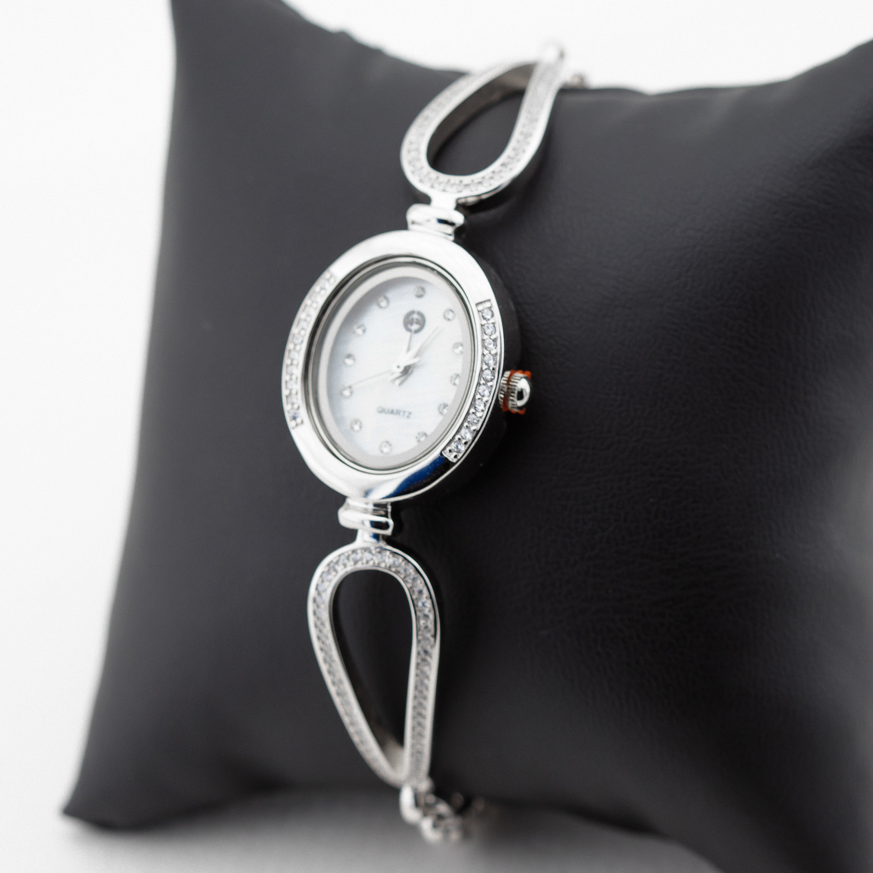 

Серебряные часы watch010