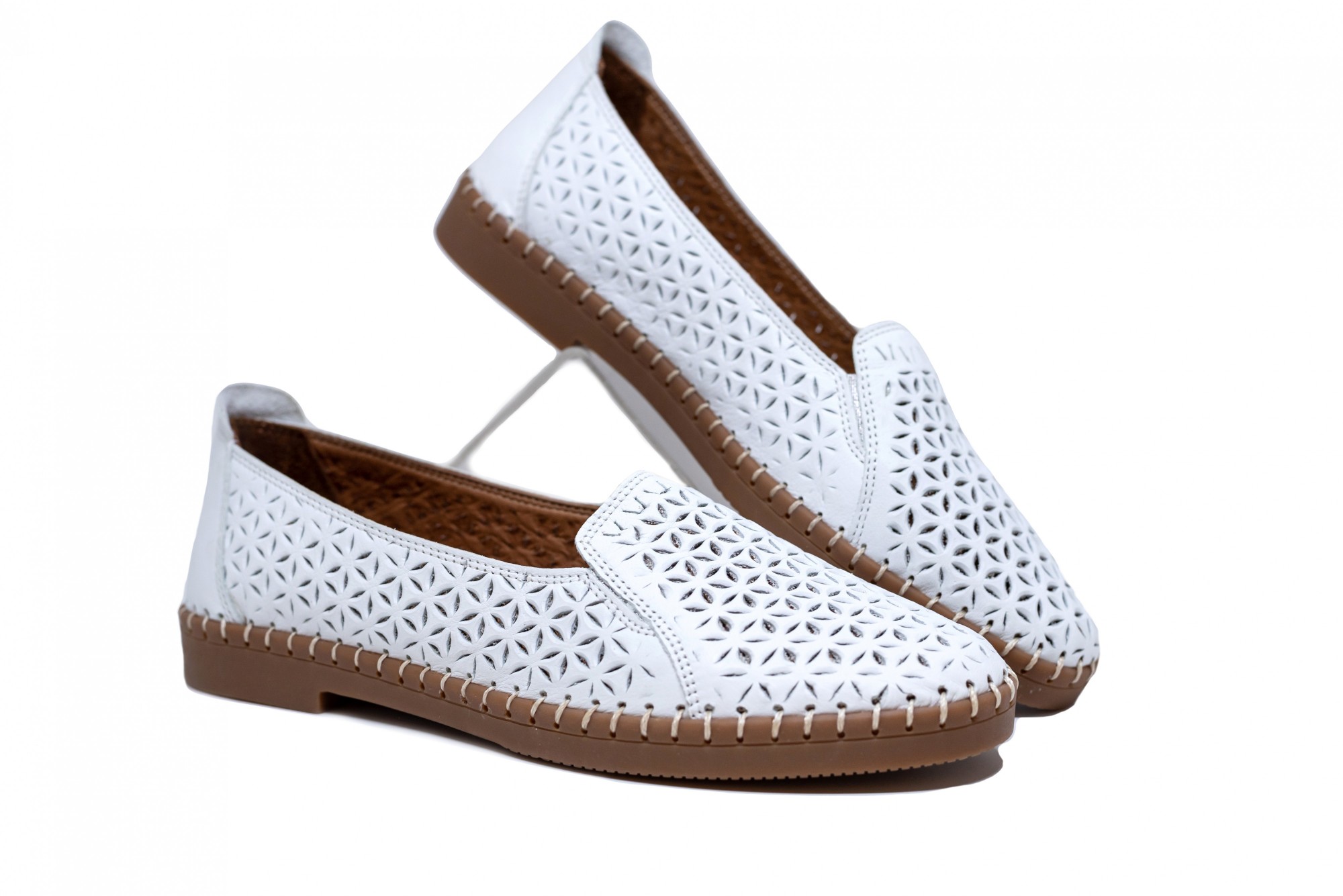 

Лоферы Botti Gelo 30449 38 белые