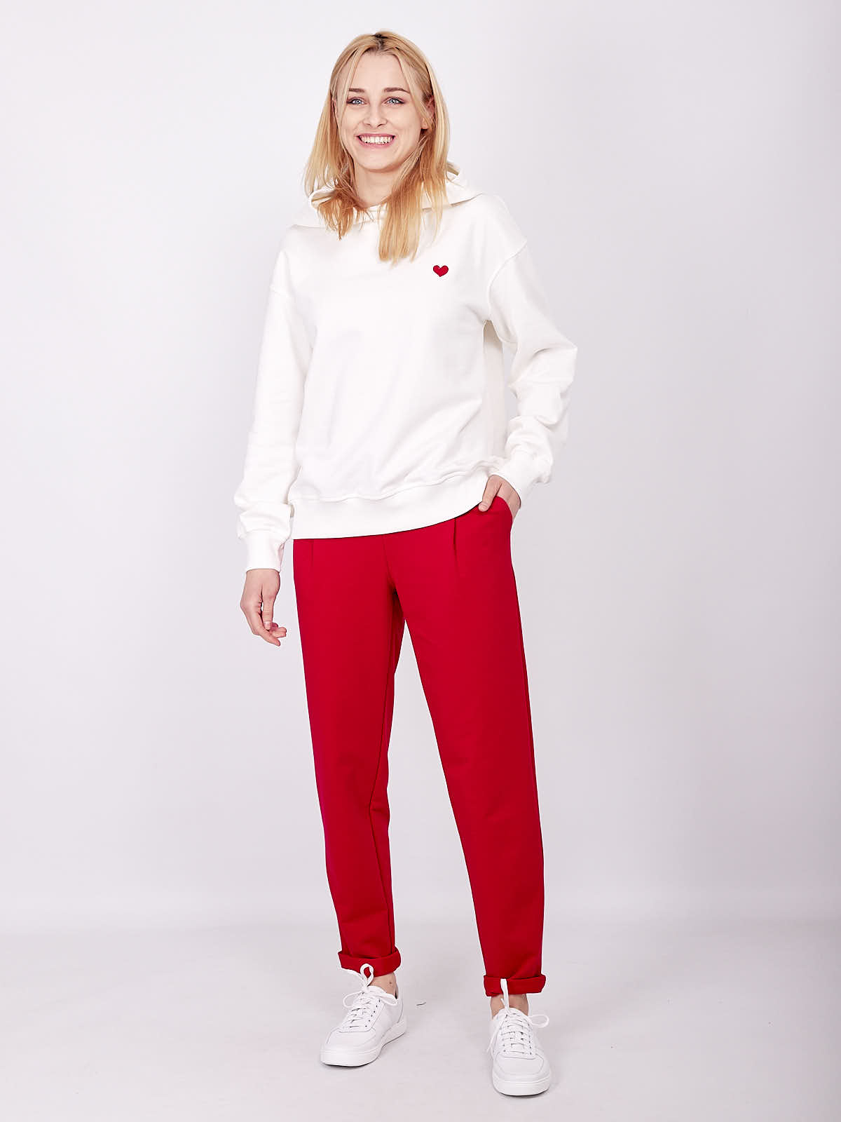 

Брюки женские Fromus с защипами XL(48) Красный 2129-6