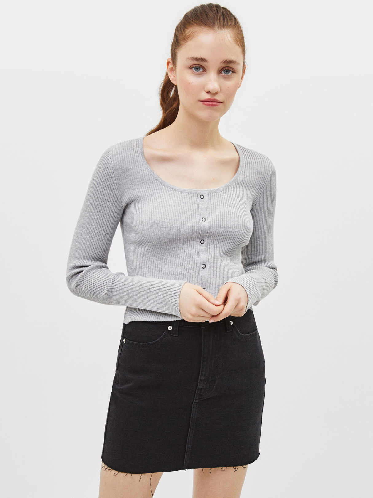 

Лонгслив Bershka 02008645829 S Серый
