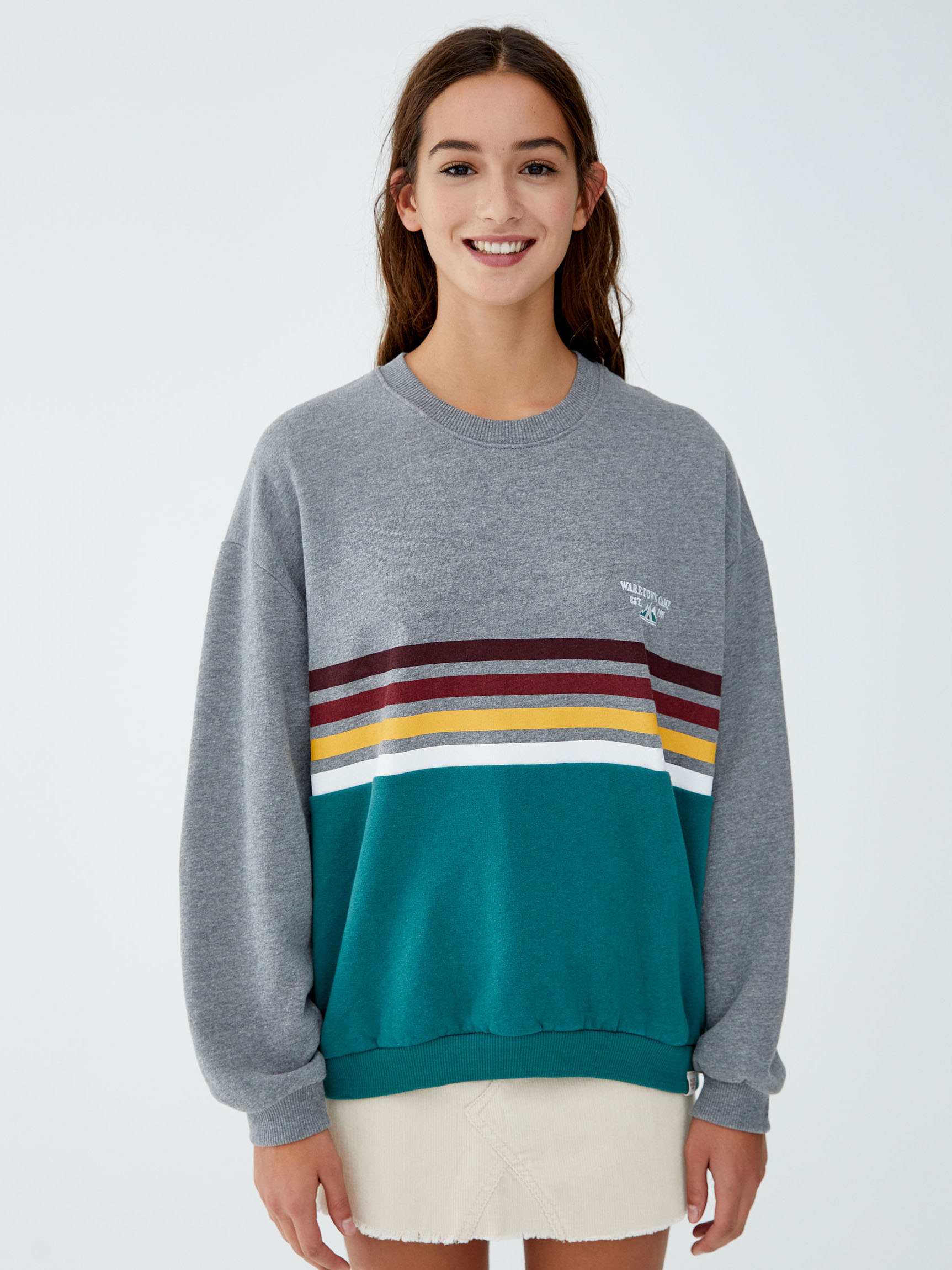 

Свитшот Pull & Bear 05590312824 M Принт