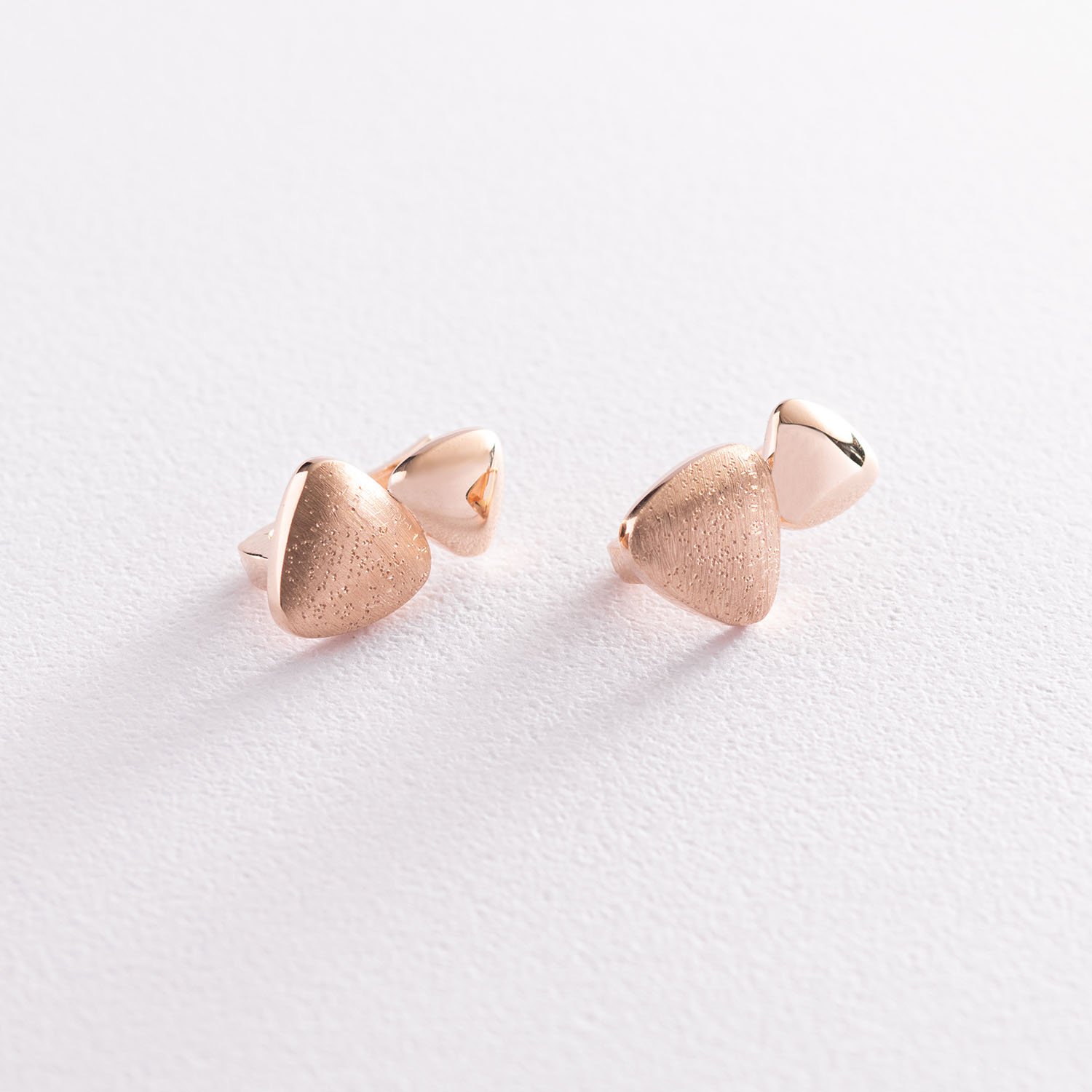 

Серьги на английской застежке (красное золото) с05231 Оникс