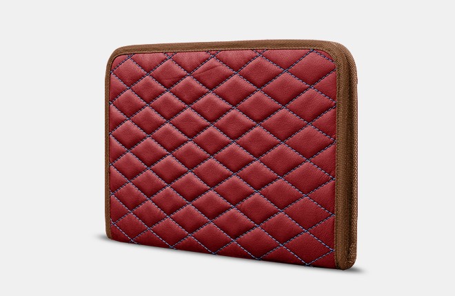 

Органайзер для документов А4 от Carbag Красный с синей строчкой и коричневой окантовкой