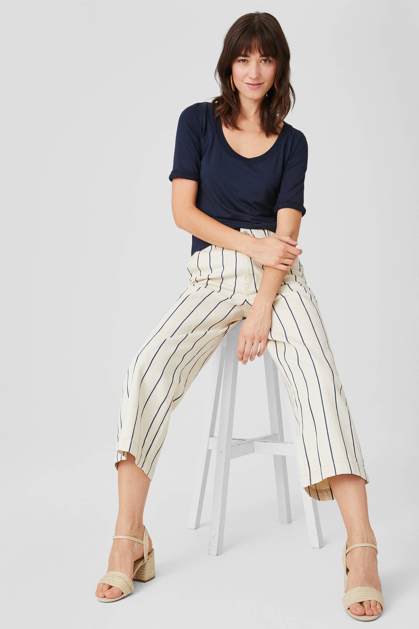 

Футболка C&A  Темно-синий 2109240_темн.син_01, Футболка C&A XS Темно-синий 2109240_темн.син_01