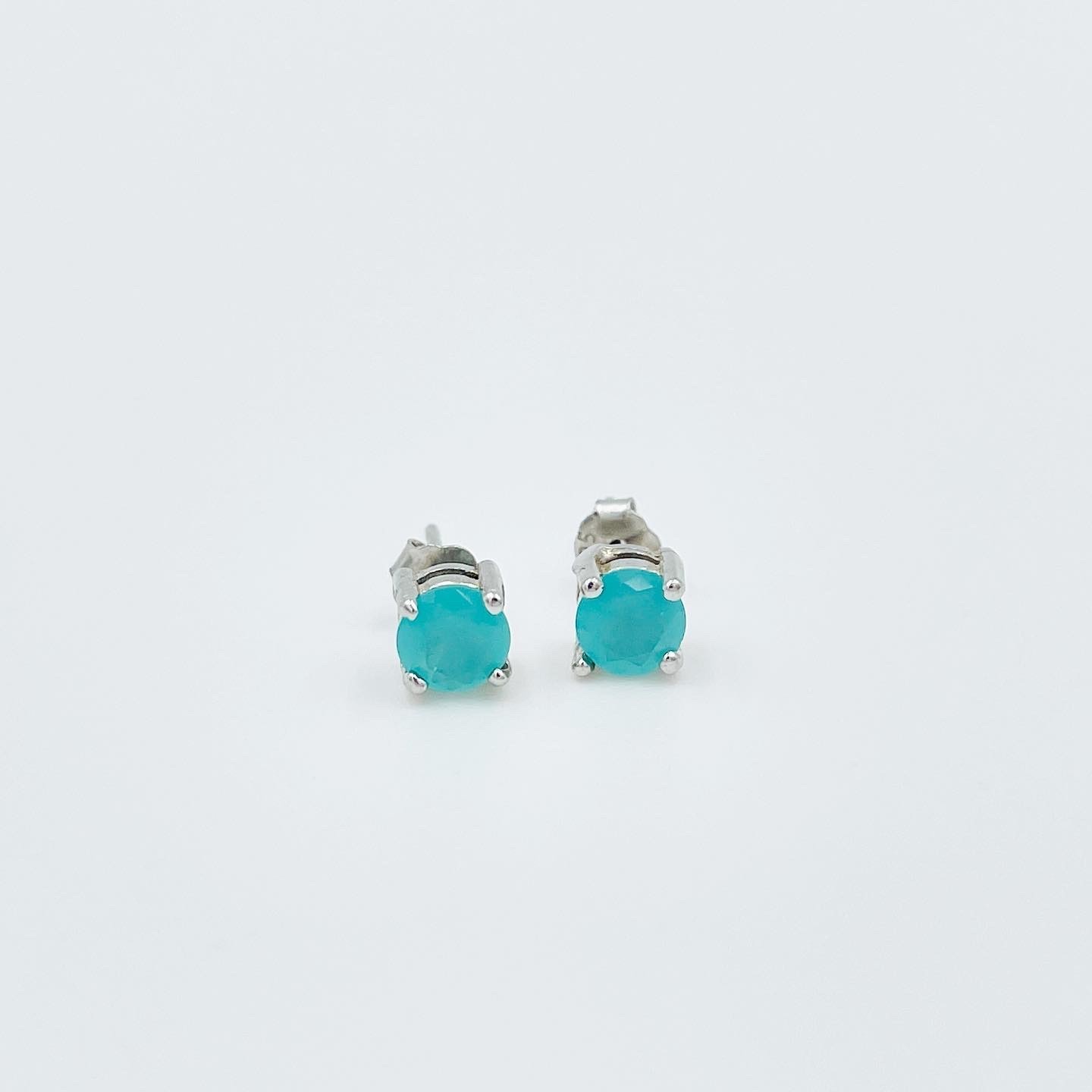 

Сережки гвоздики із срібла Магія Top Silver 1г 00056