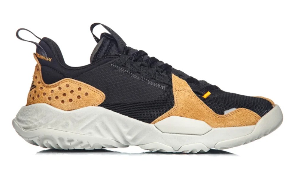 

Кроссовки Air Jordan Delta Размер 44 (28 см) Черные с желтым