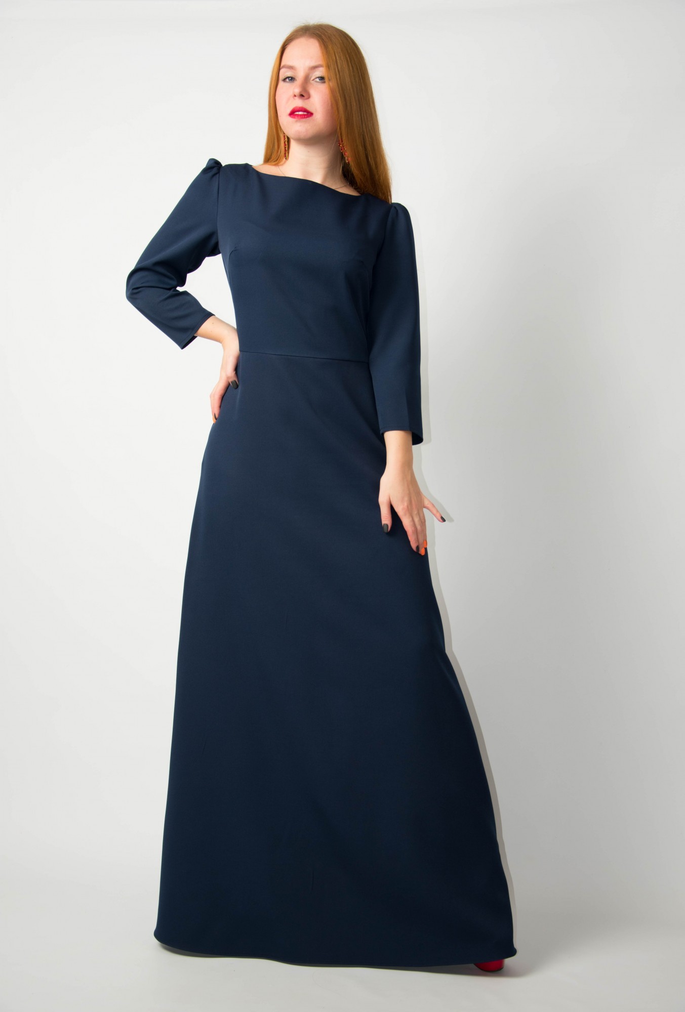 

Платье длинное в пол от бренда Adele Leroy тёмно синее  р, Платье длинное в пол от бренда Adele Leroy тёмно синее 54 р.