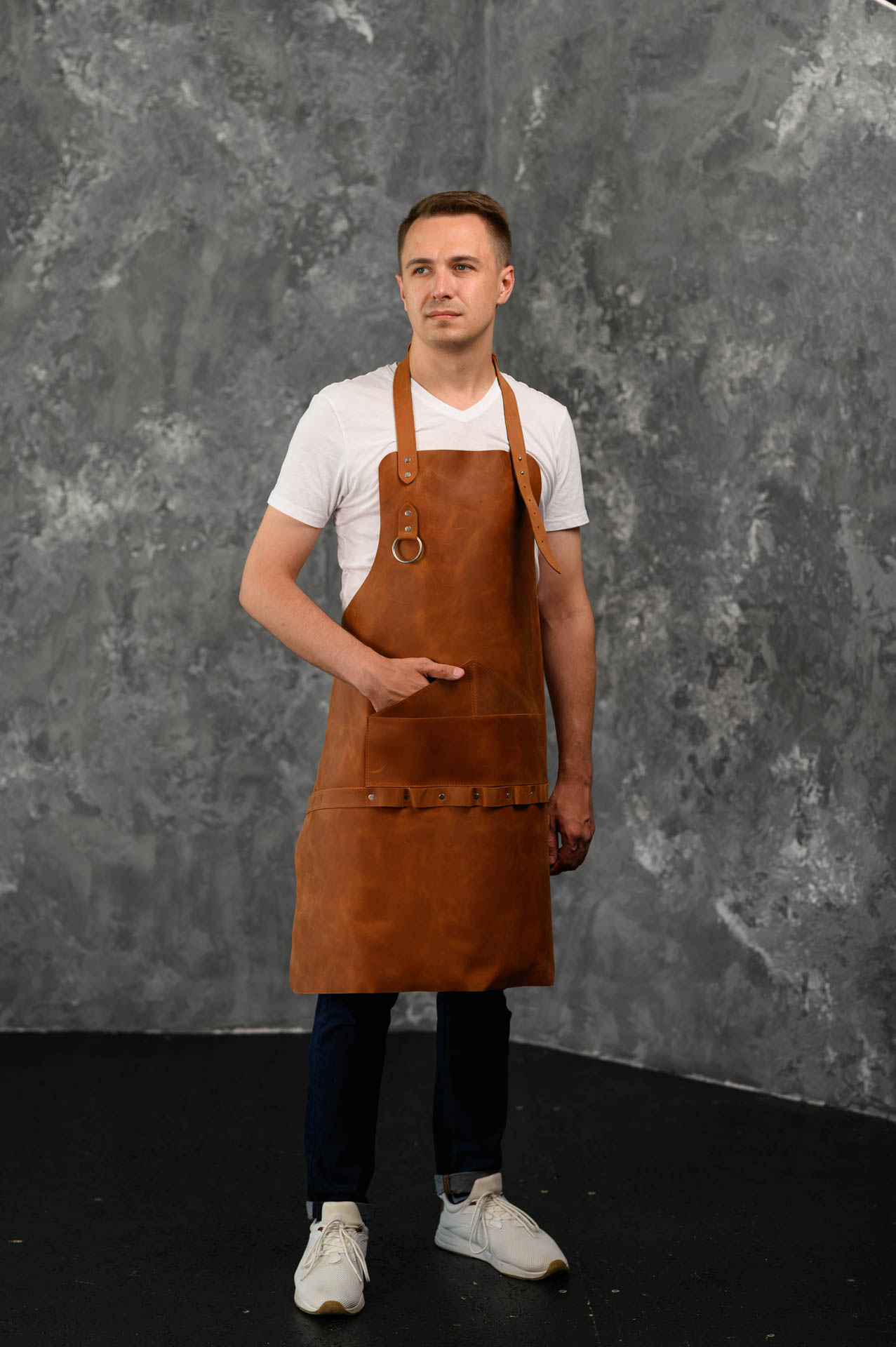 

Фартук поварской Daddy Smoke с дополнительными креплениями Коньячный кожа