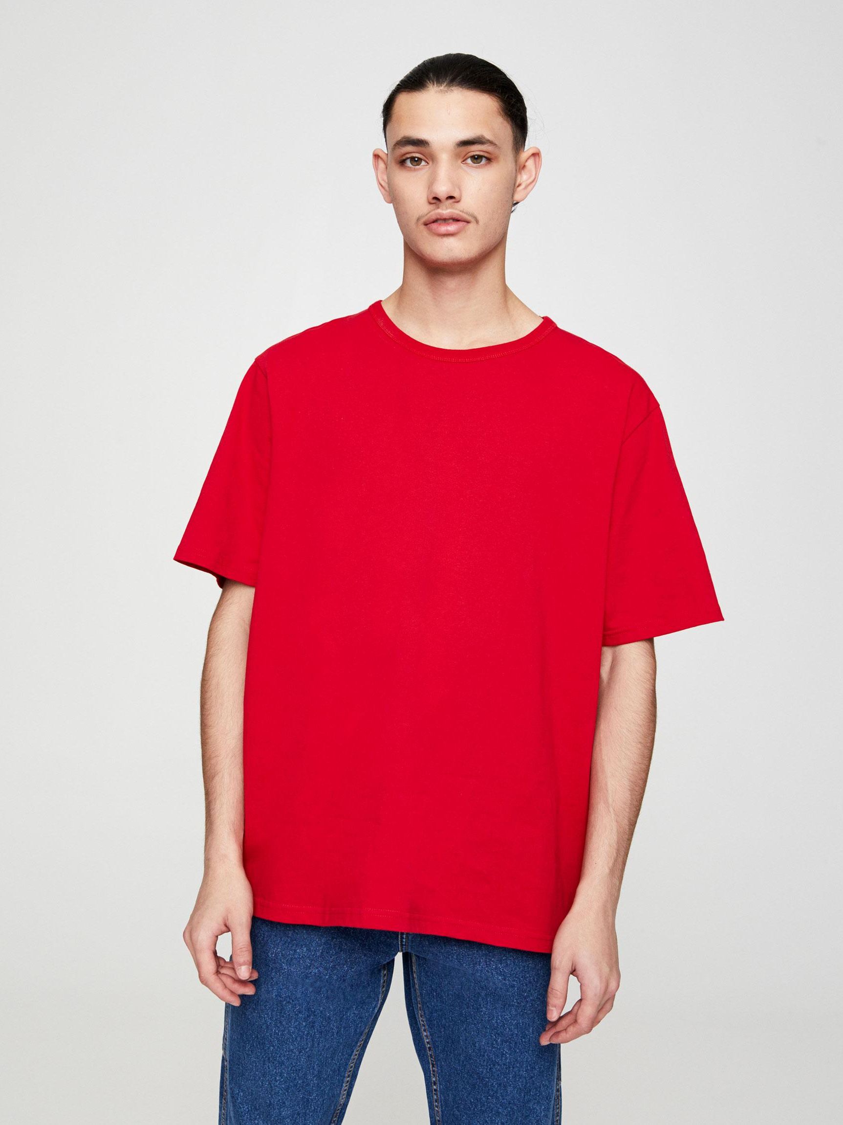 

Футболка Pull & Bear 9231/500/600-ACVF M Красная