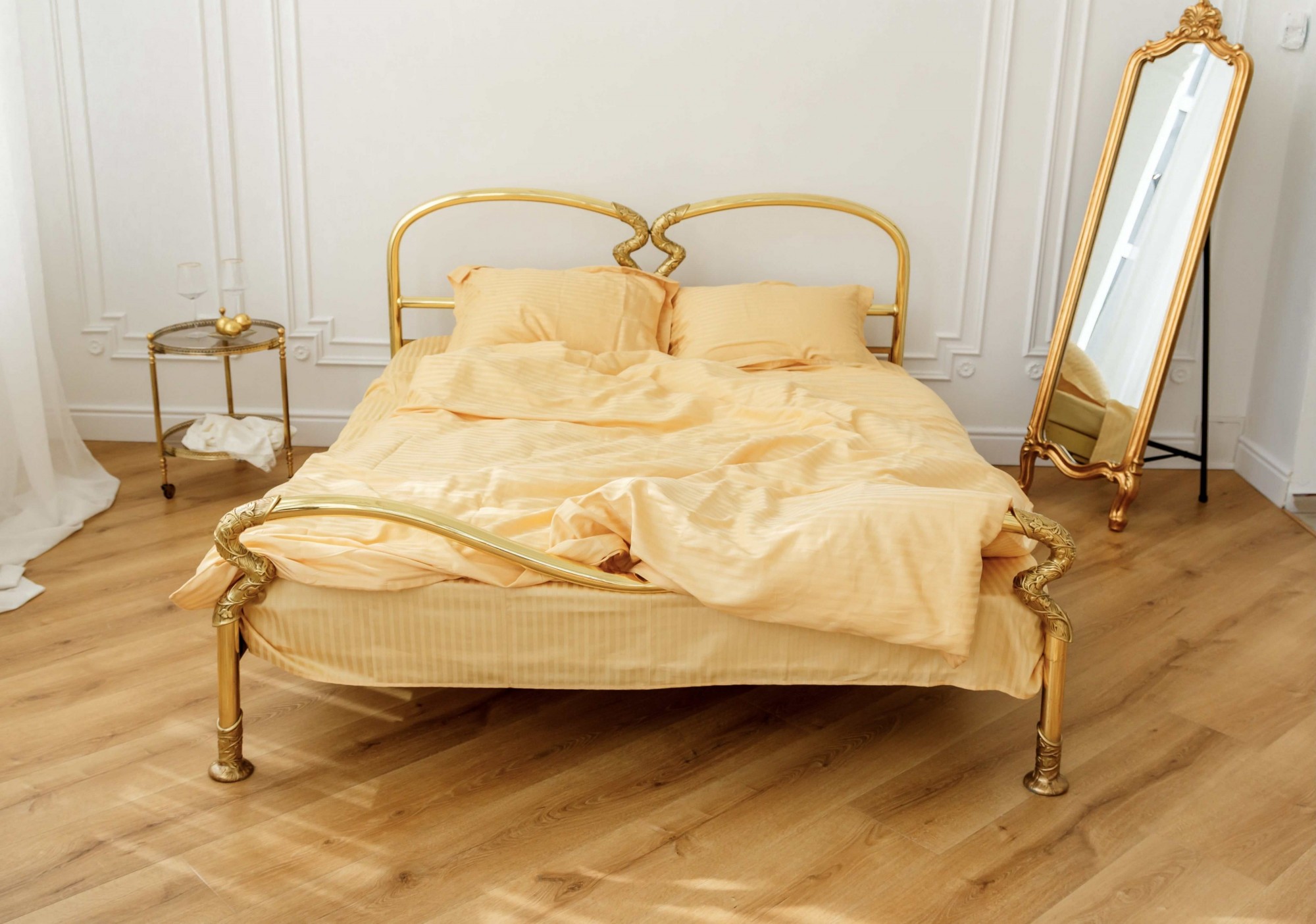 

Постельное бельё Textile Hygge сатин страйп 200х220 золотой 373312001