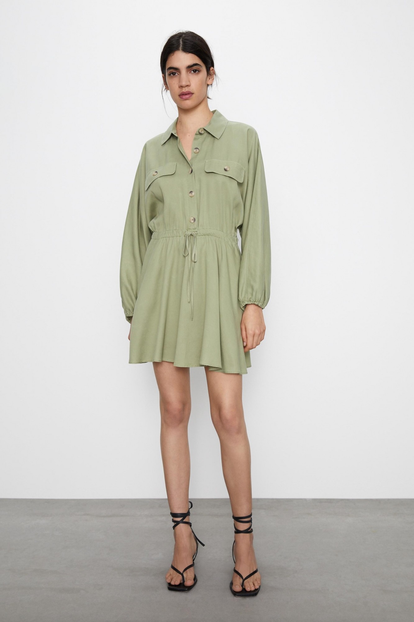 

Платье светло-зеленое Zara 2464/087/506  8450, Платье светло-зеленое Zara 2464/087/506 S 8450