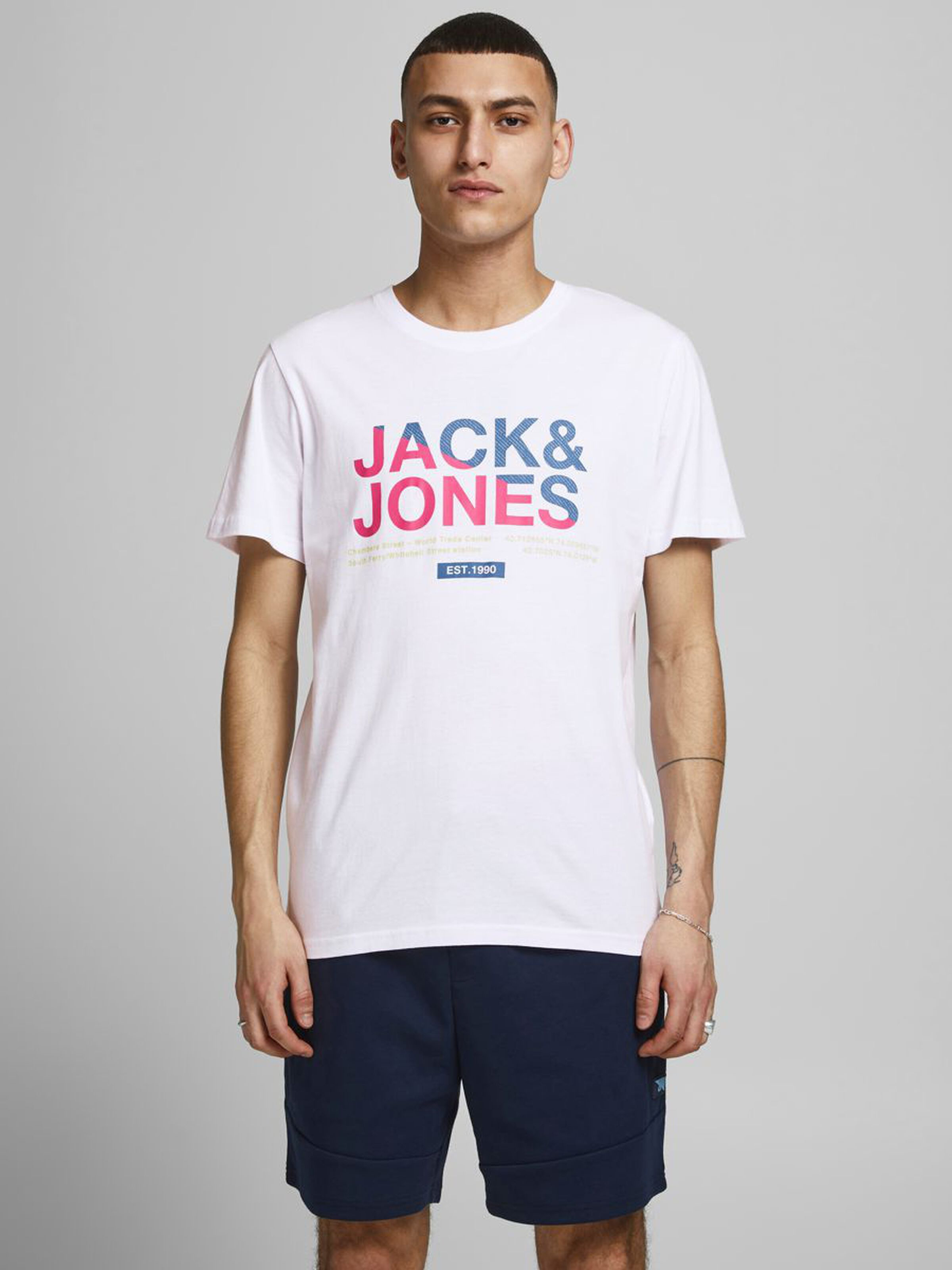 

Футболка Jack & Jones 12188068-13 M