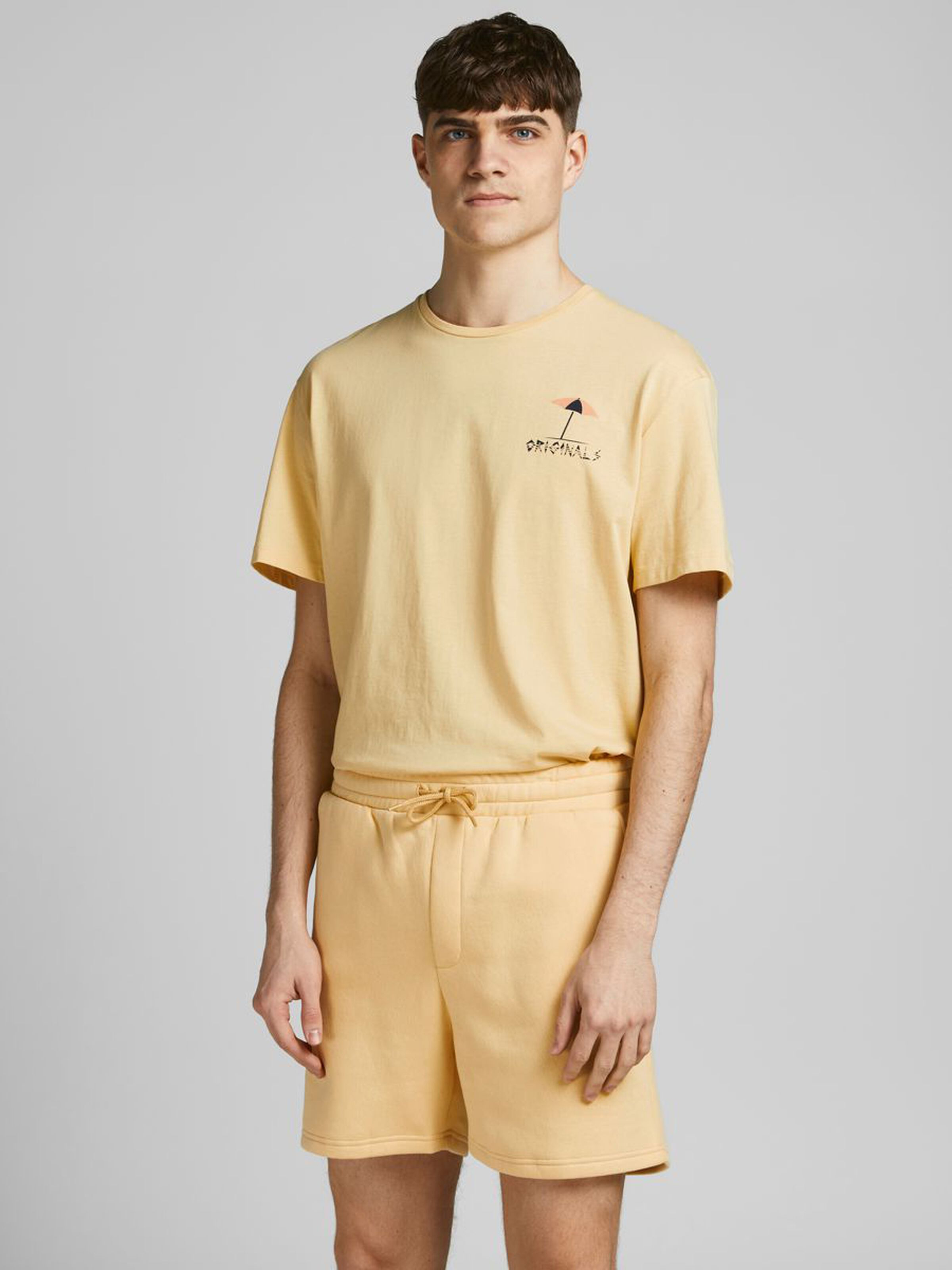 

Футболка Jack & Jones 12188974-68946 XL