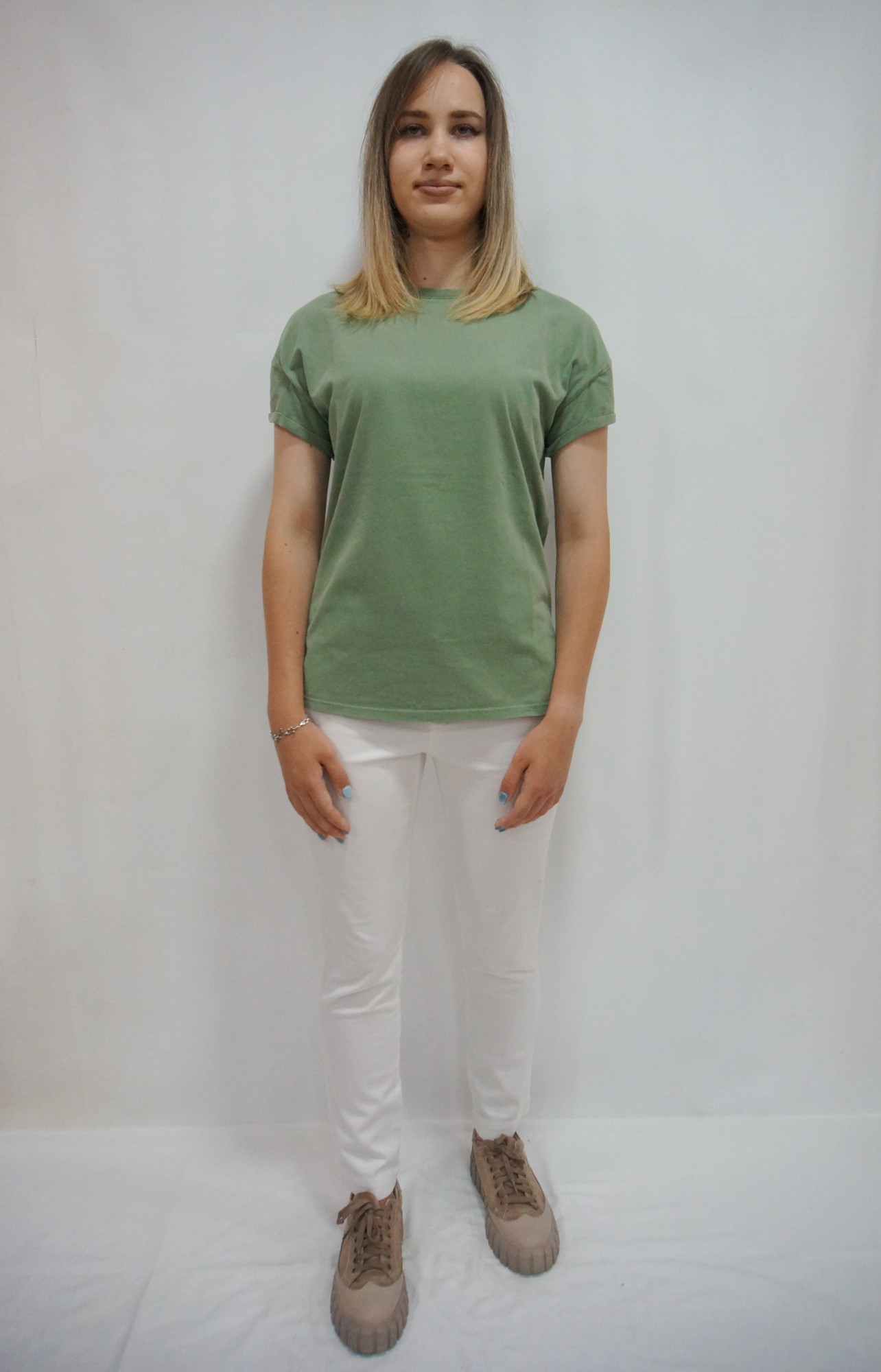 

Футболка ALIX THE LABEL 2038.92.594  хаки 2106/33, Футболка ALIX THE LABEL 2038.92.594 M хаки 2106/33
