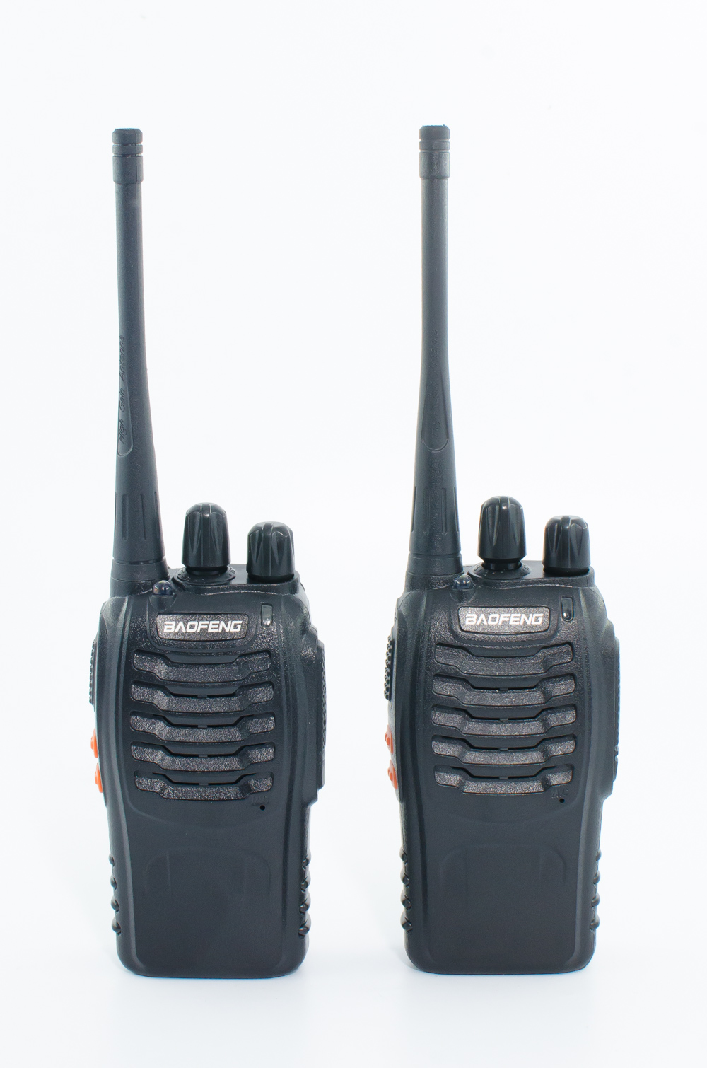 

КОМПЛЕКТ ИЗ ДВУХ РАЦИЙ BAOFENG BF-888 S (BF-888S)