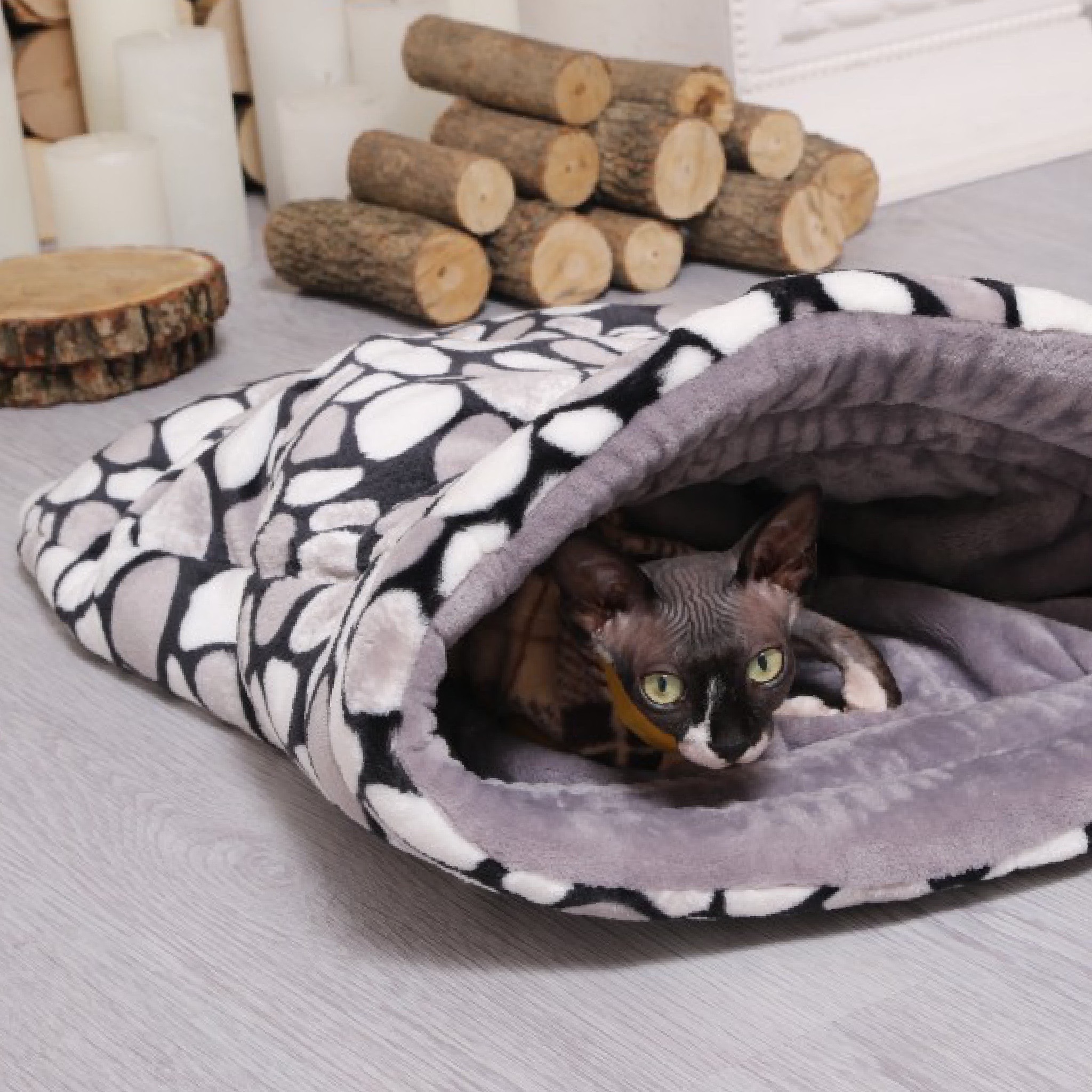 

Дом - нора мешок для кошек и собак Style Pets КАМУШКИ (MPMM/90872) размер M 50см на 50 см