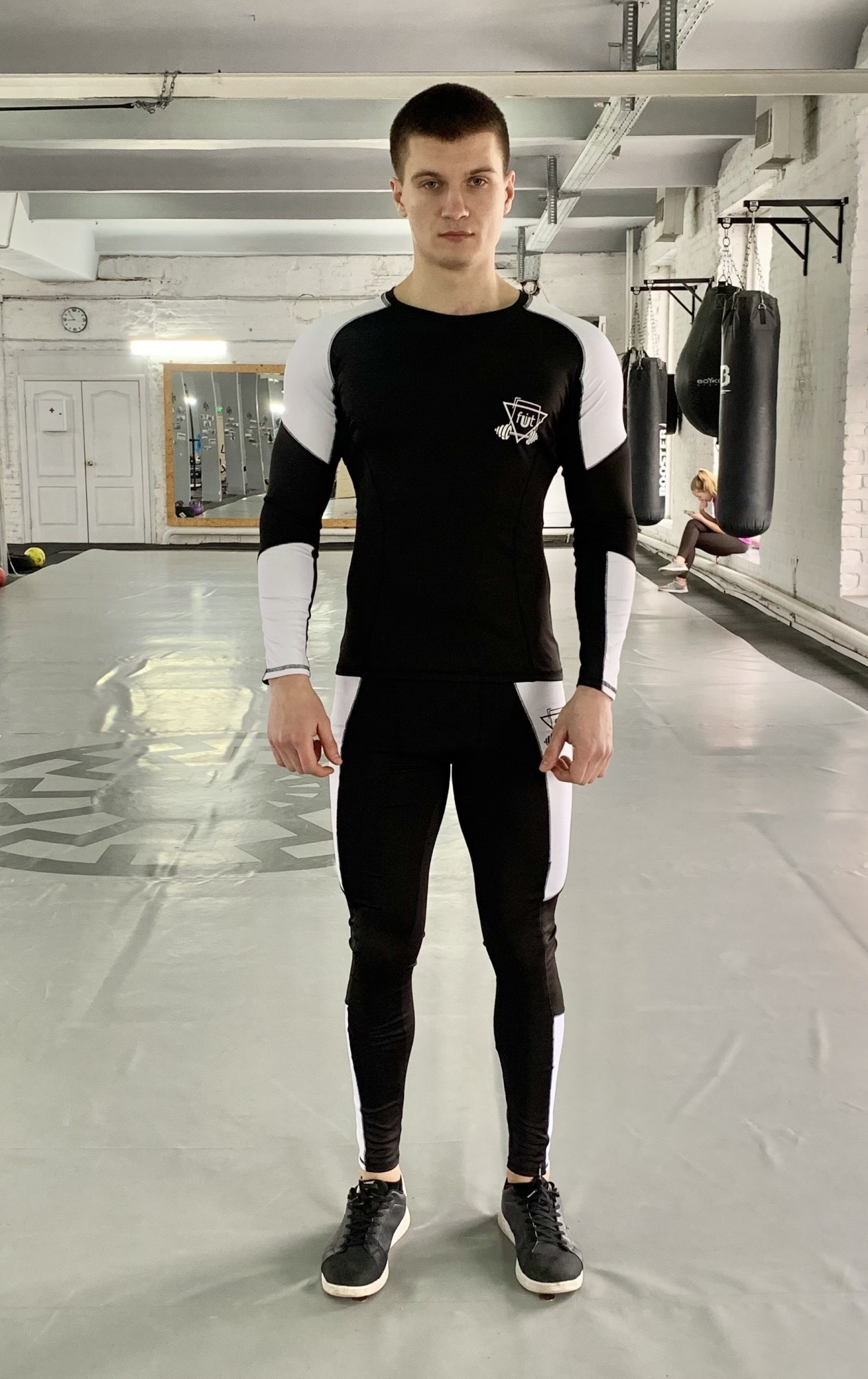 

Леггинсы, Тайтсы (лосины) компрессионные мужские fitU Run white  Черно-белые, Леггинсы, Тайтсы (лосины) компрессионные мужские fitU Run white M Черно-белые