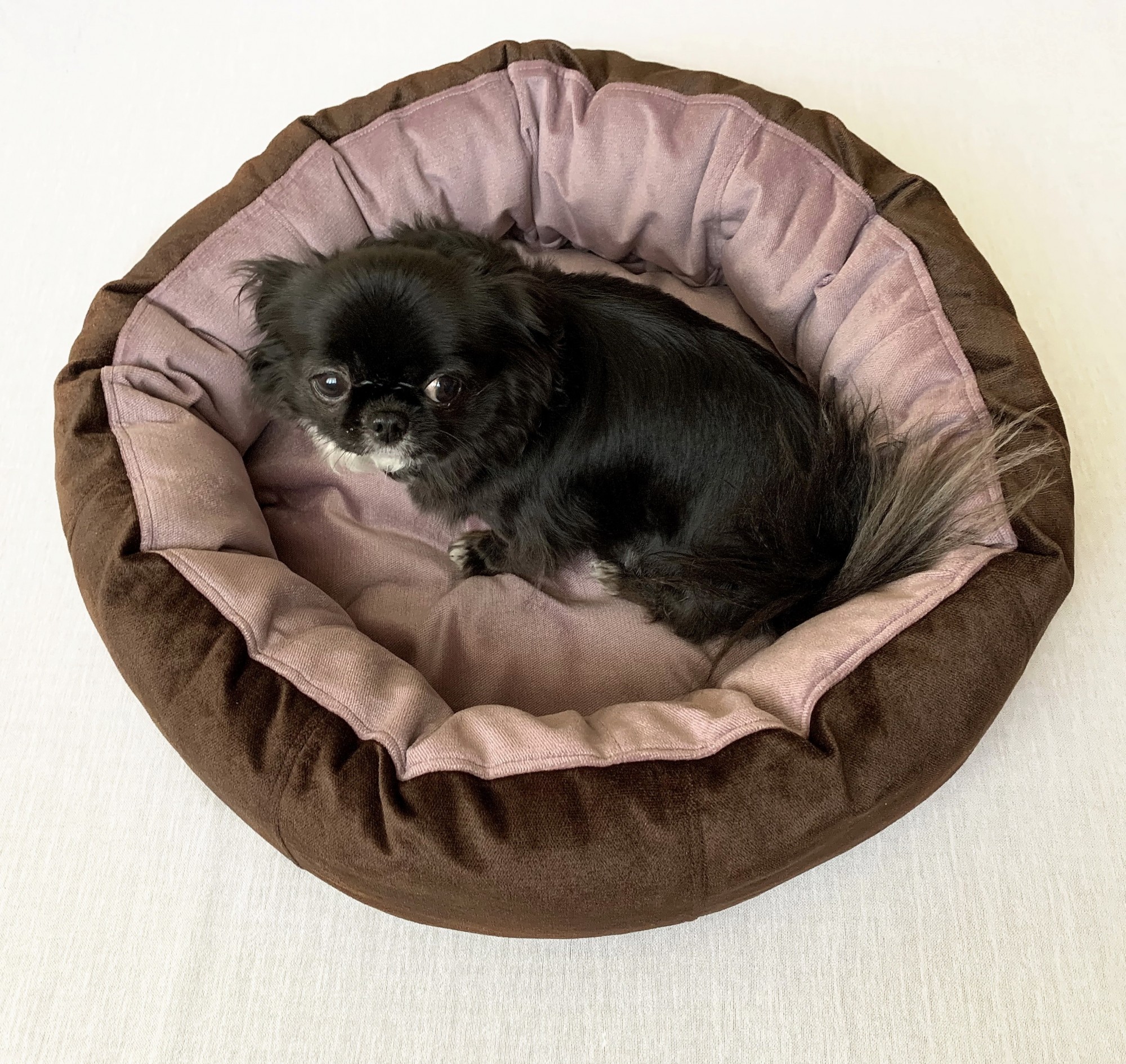 

Двусторонний лежак PET-ART cocoon размер 50х50 двухцветный лилово-шоколадный