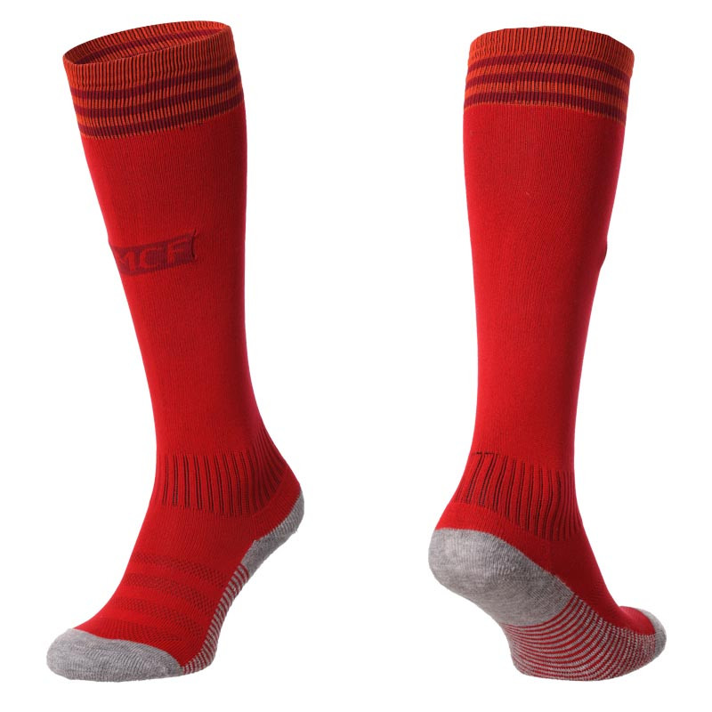 

Гетры футбольные детские с символикой REAL MADRID AWAY-2 Zelart Sprinter 1902 размер 27-34