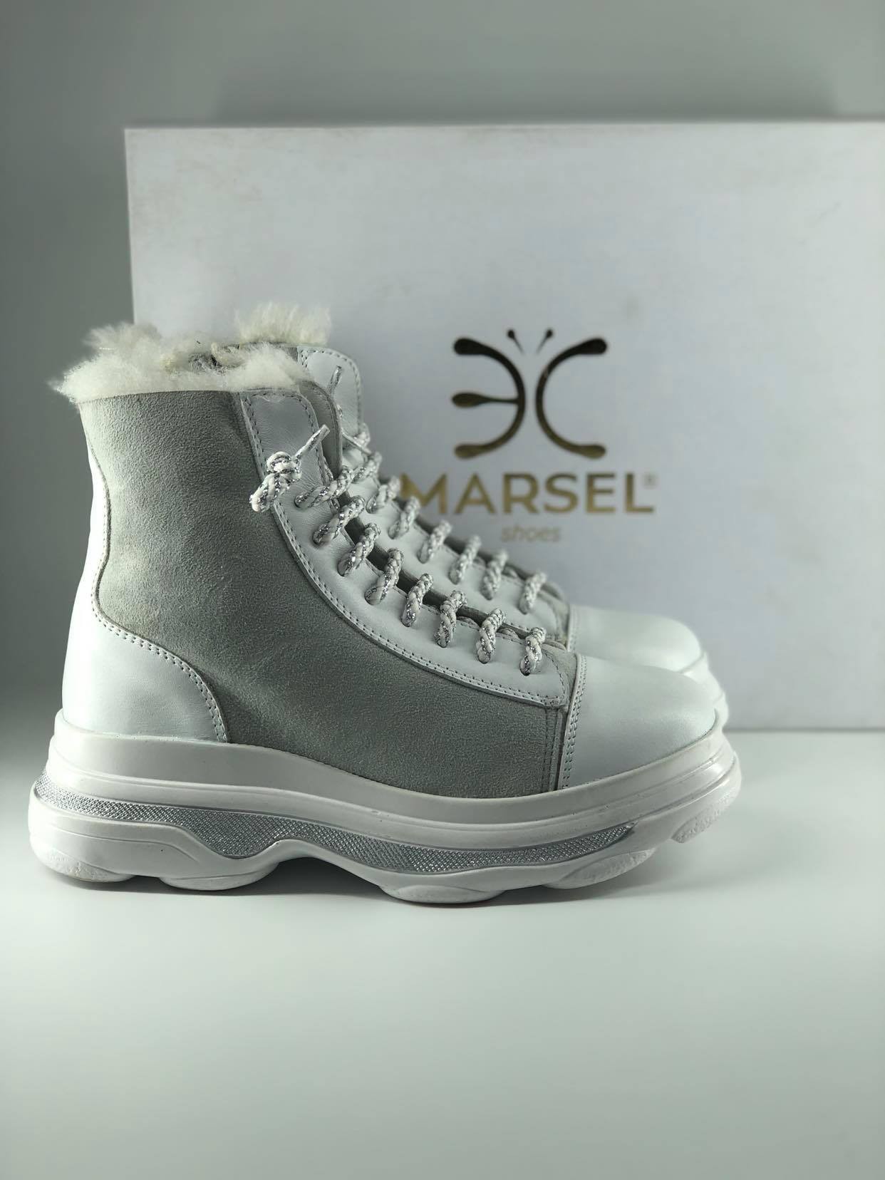 

Женские ботинки MARSEL 191007 замша 37 р. 24 см. белые