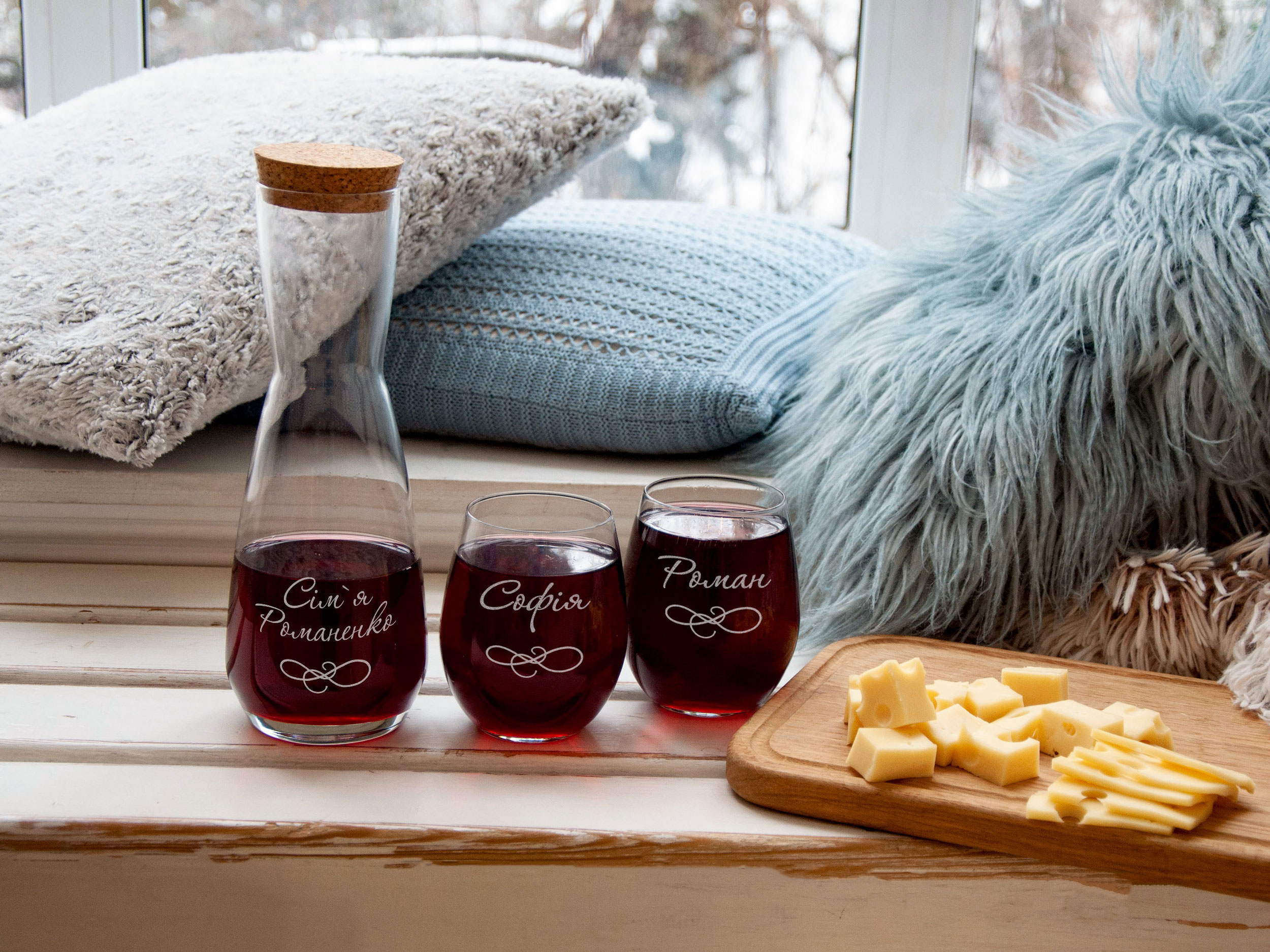 

Подарочный набор для вина с гравировкой, графин + 2 стакана, WOODPRESENT