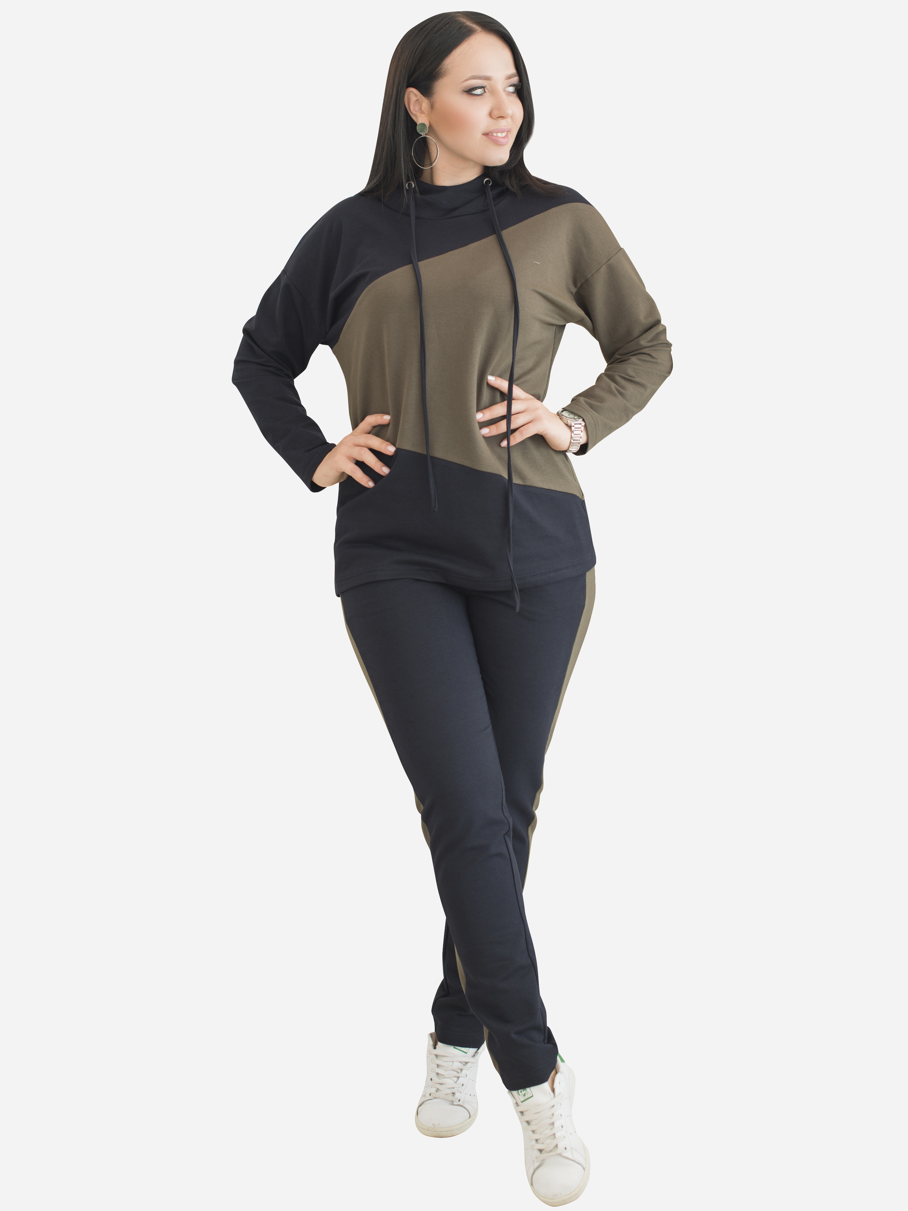 

Спортивный костюм ELFBERG 5146 50-52 Хаки