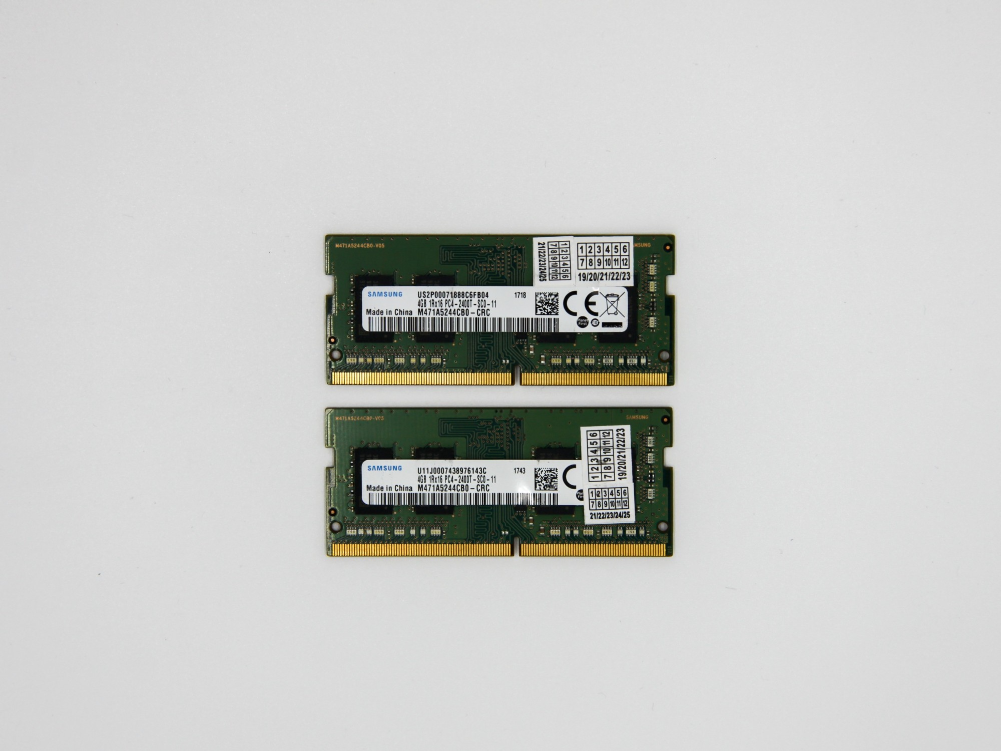 Оперативная память Samsung SODIMM 8Gb (2*4Gb) DDR4-2400MHz PC4-19200 CL11 (M471A5244CB0-CRC) Refurbished