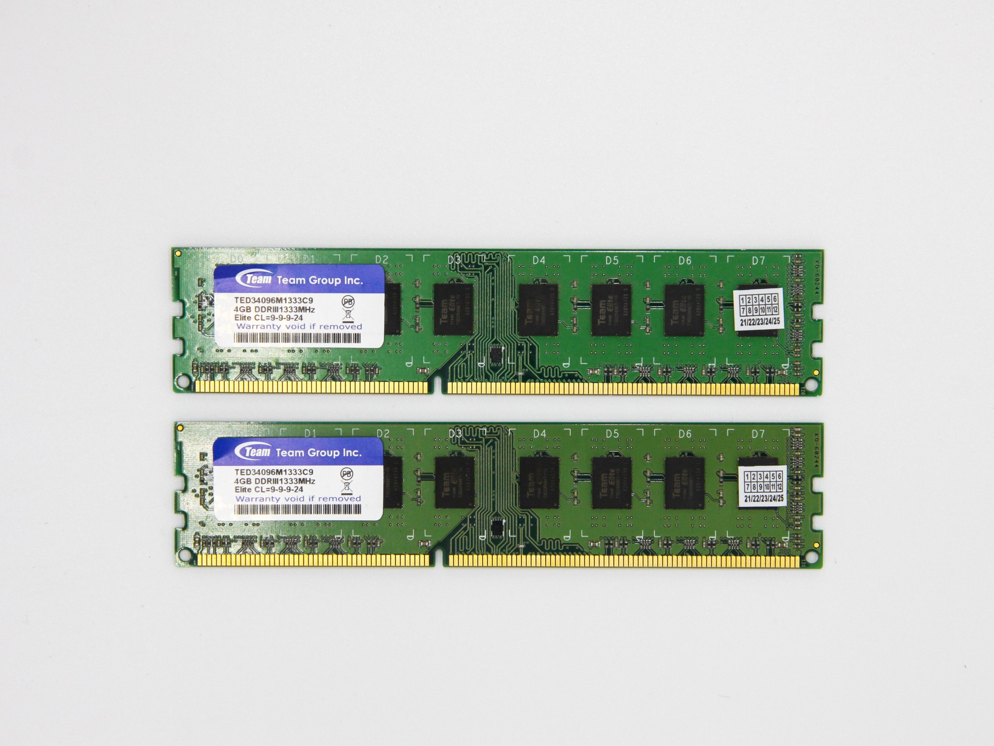 

Оперативная память Team DIMM 8Gb (2*4Gb) DDR3-1333MHz PC3-10600 CL9 (TED34096M1333C9) Refurbished