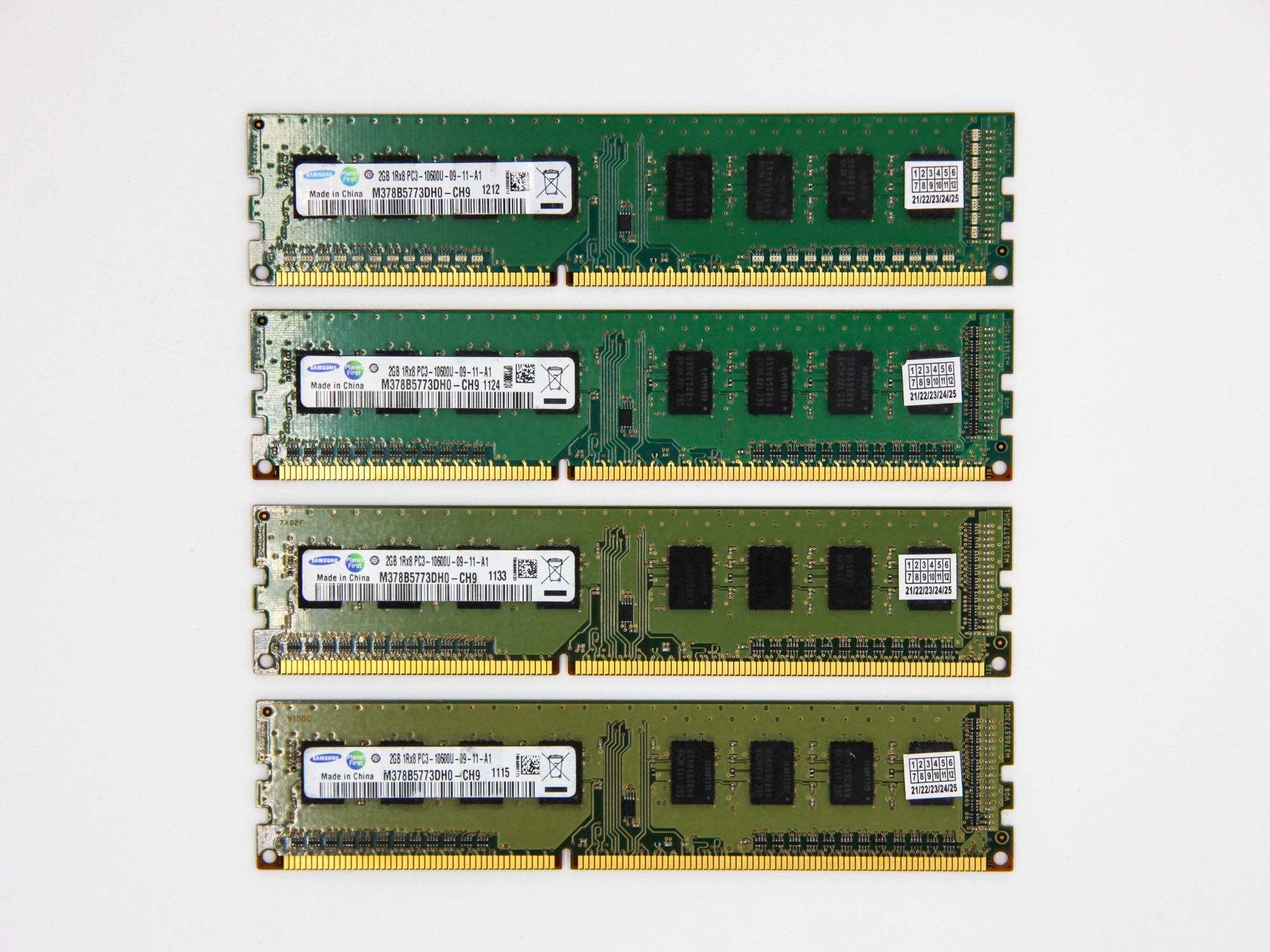 

Оперативная память SAMSUNG DIMM 8Gb (4*2Gb) DDR3-1333MHz PC3-10600 CL9 (M378B5773DH0-CH9) Refurbished