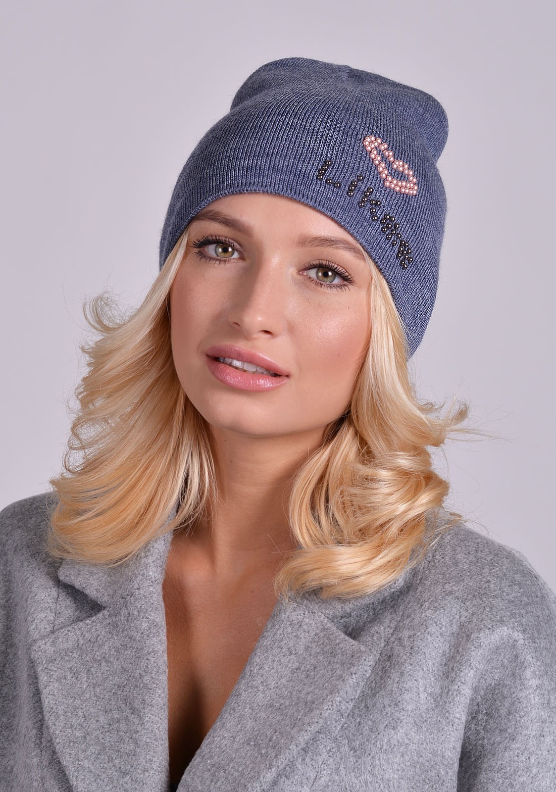

Вязаная шапка Retto 55-60 р. Likee джинс