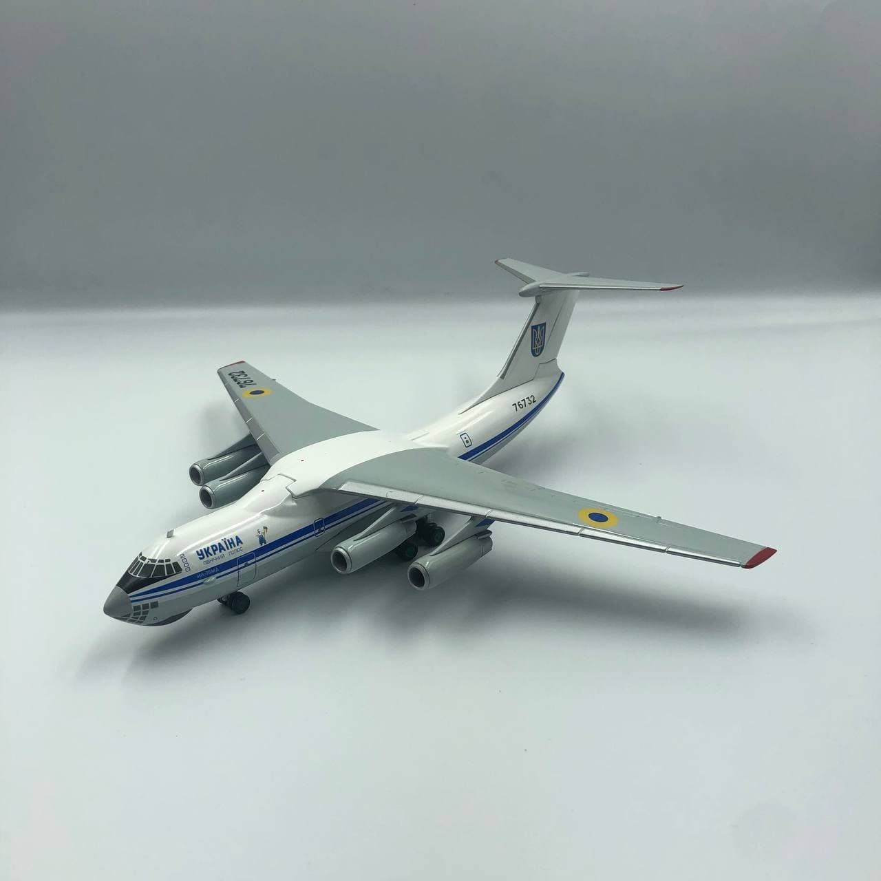 

​Модель літака: Ільюшин Іл-76 ВВС "Північний полюс 2000" 76732