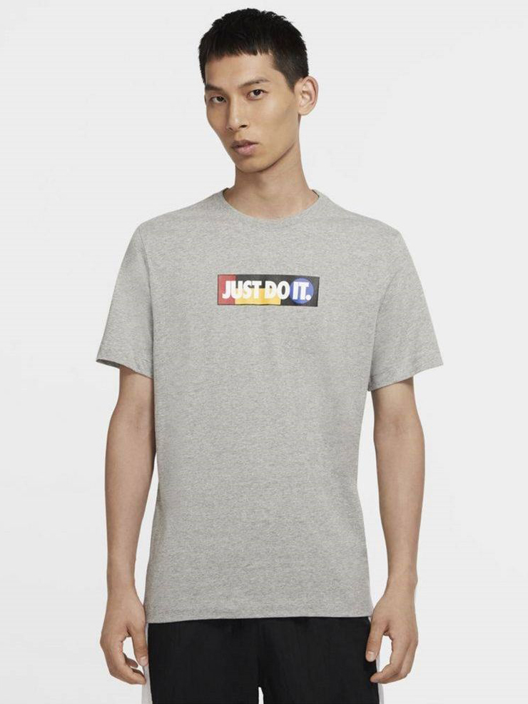 

Футболка Nike M Nsw Ss Tee Jdi Bumper Stckr CU7376-063 S