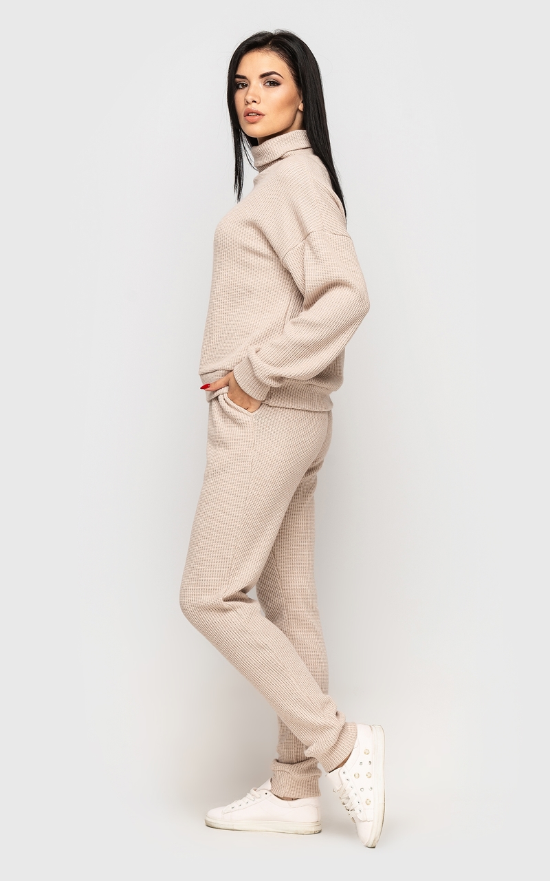 

Fashions • Костюм Barbuda Fashions M молоко (4056)