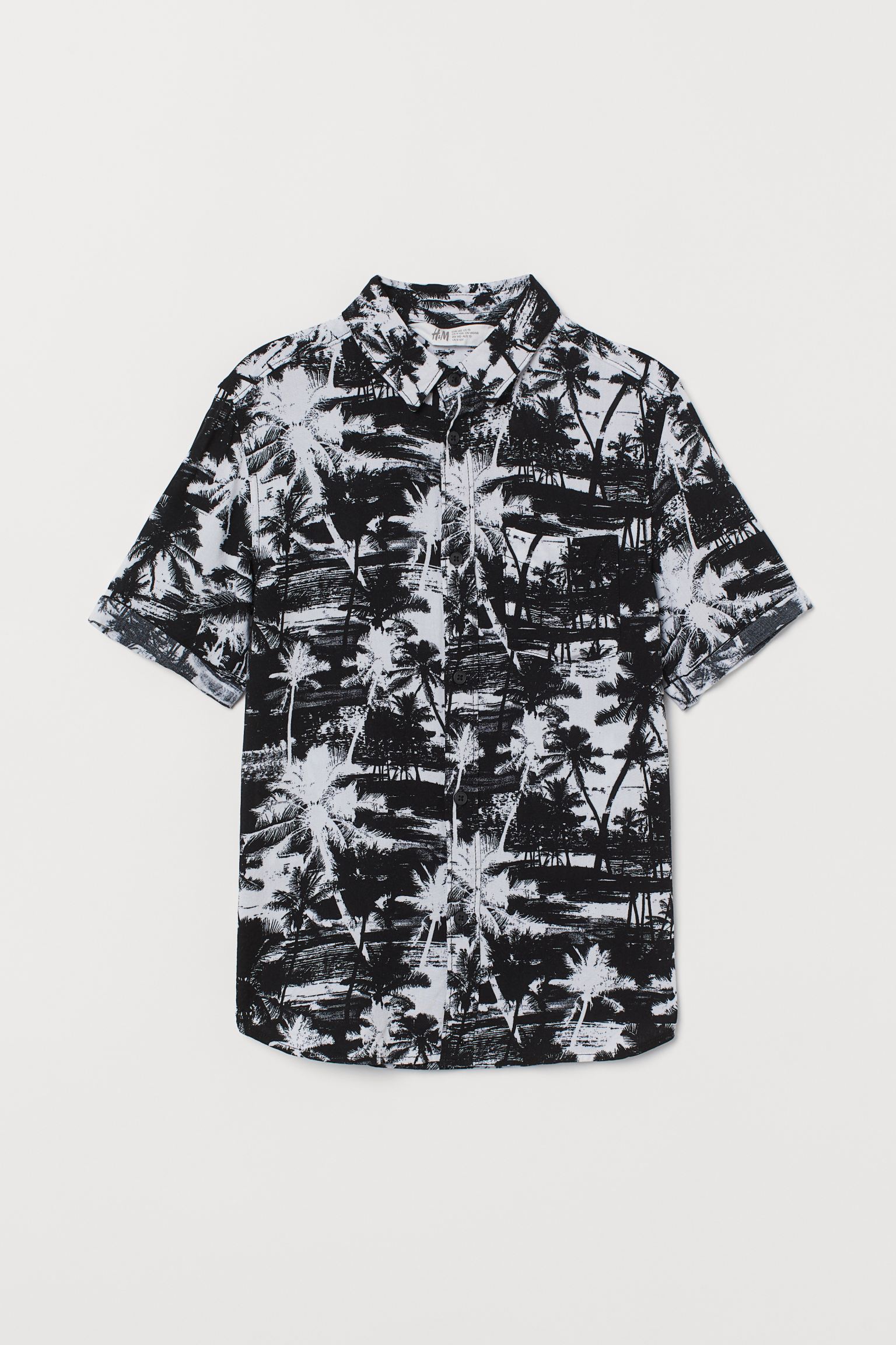 

Рубашка H&M 134см черно белый 21058595792