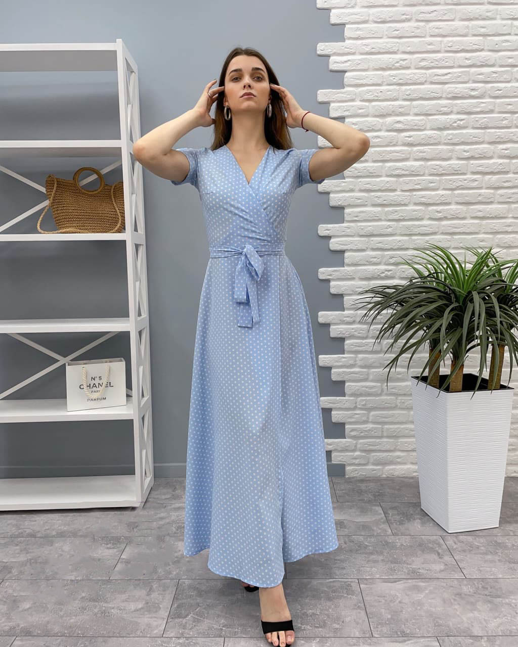 

Fashions • Платье Кайли Fashions  голубой (844-фг, Fashions • Платье Кайли Fashions 50 голубой (844-фг)