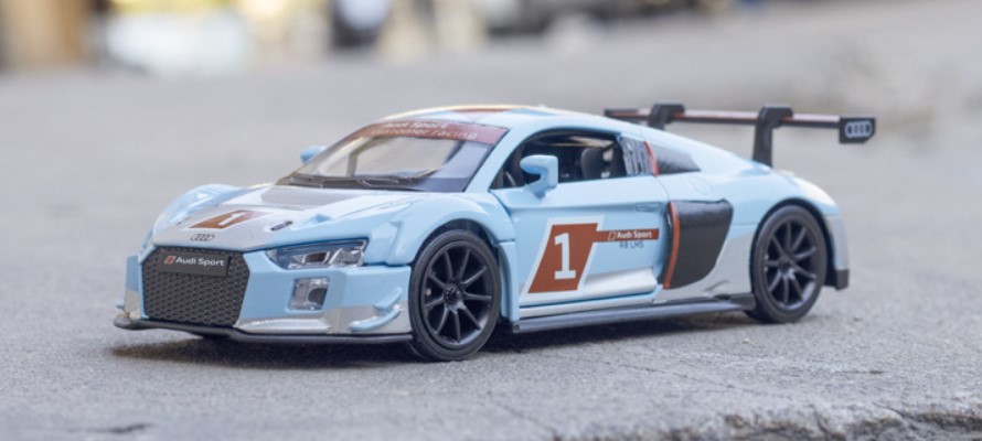 

Гоночная модель легкового автомобиля Audi R8LMS 1:32 синего цвета №1