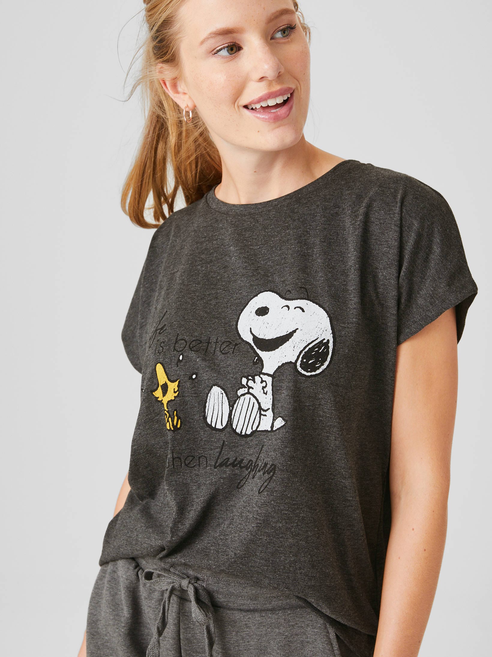 

Футболка C&A 2120696_т.сер_peanuts_life S Темно-серая
