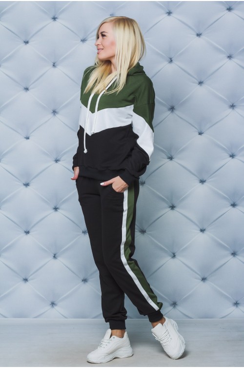 

Fashions • Спортивный костюм Abigail Fashions 44 хаки (2311-ве)