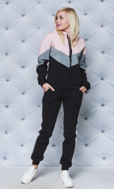 

Fashions • Женский костюм Angela Fashions 46 светло-розовый (02363-ве)