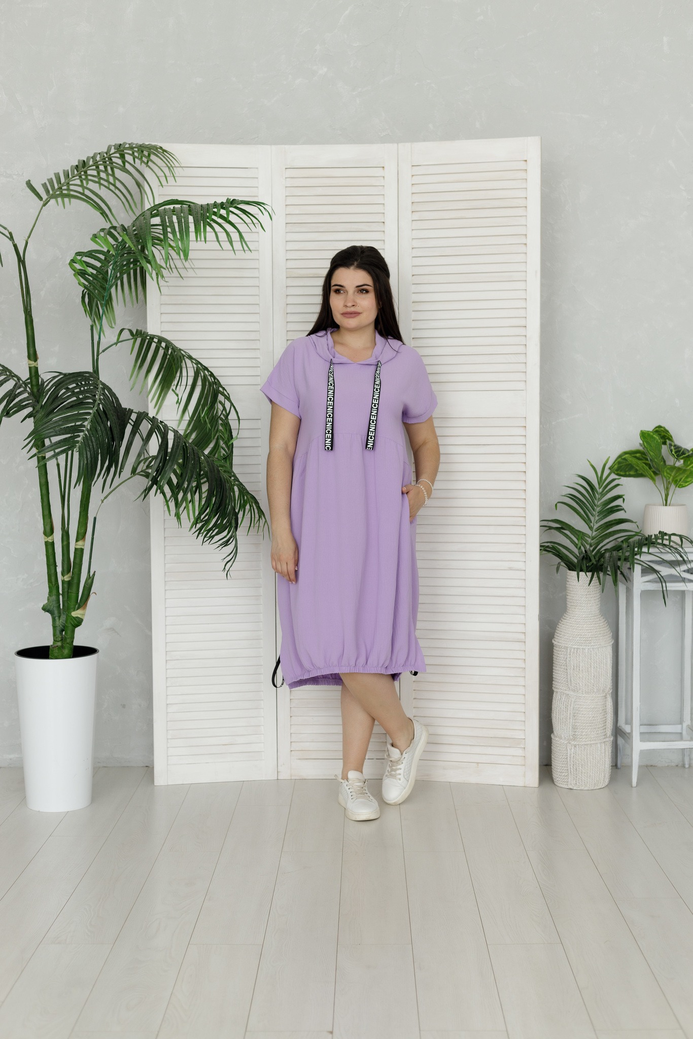 

Fashions • Платье свободное с капюшоном Бренда Fashions 56 сирень (М-02370)