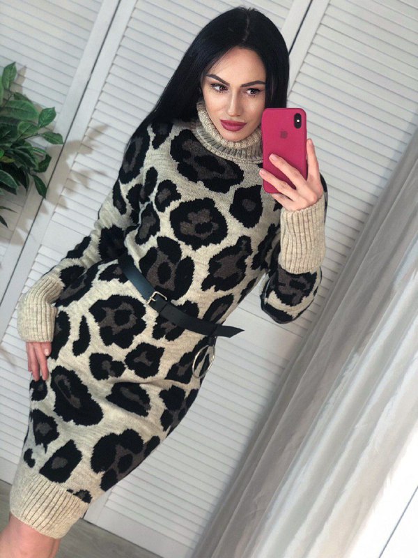 

Fashions • Платье Lincoln Fashions 42-46 бежевый (1598)