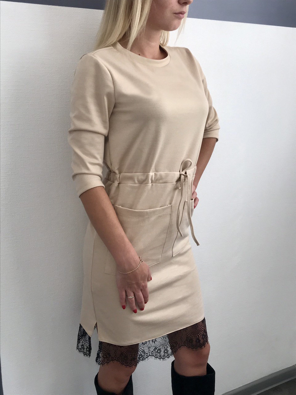 

Fashions • Платье Милена Fashions 46 светло-бежевый (806-фг)