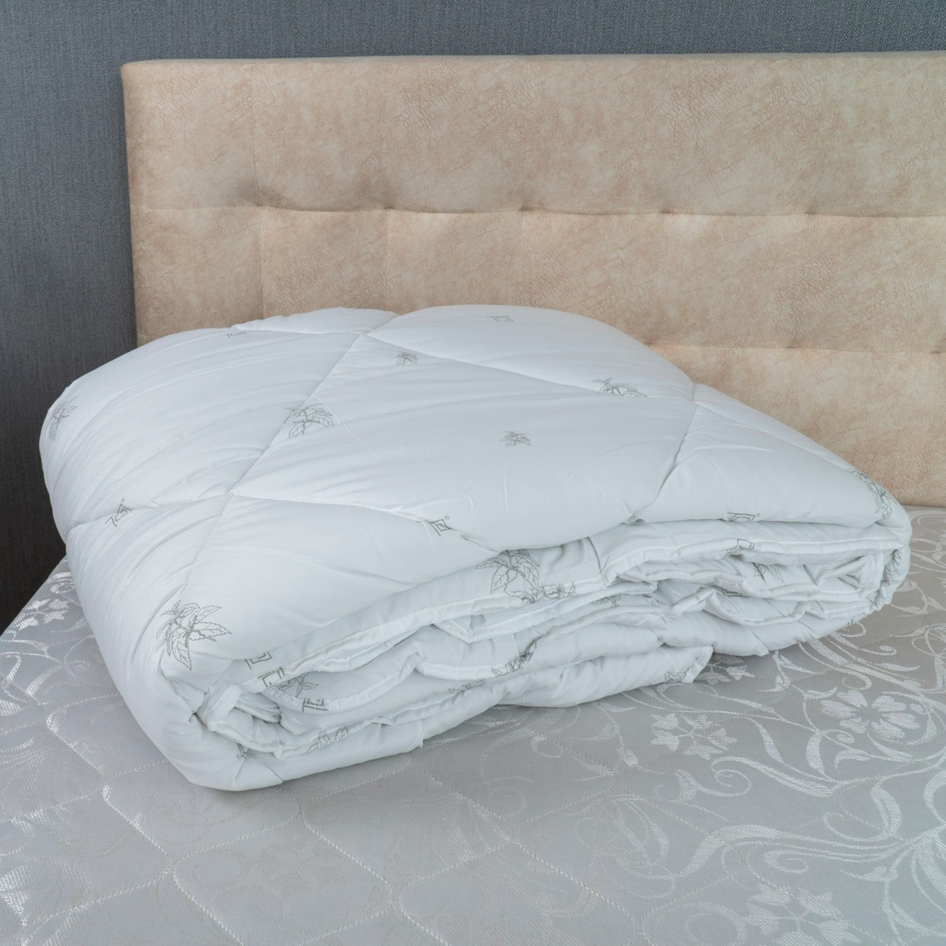 

Одеяло ТЕП Природа "Aloe Vera" membrana print 150х210 (1-00246)