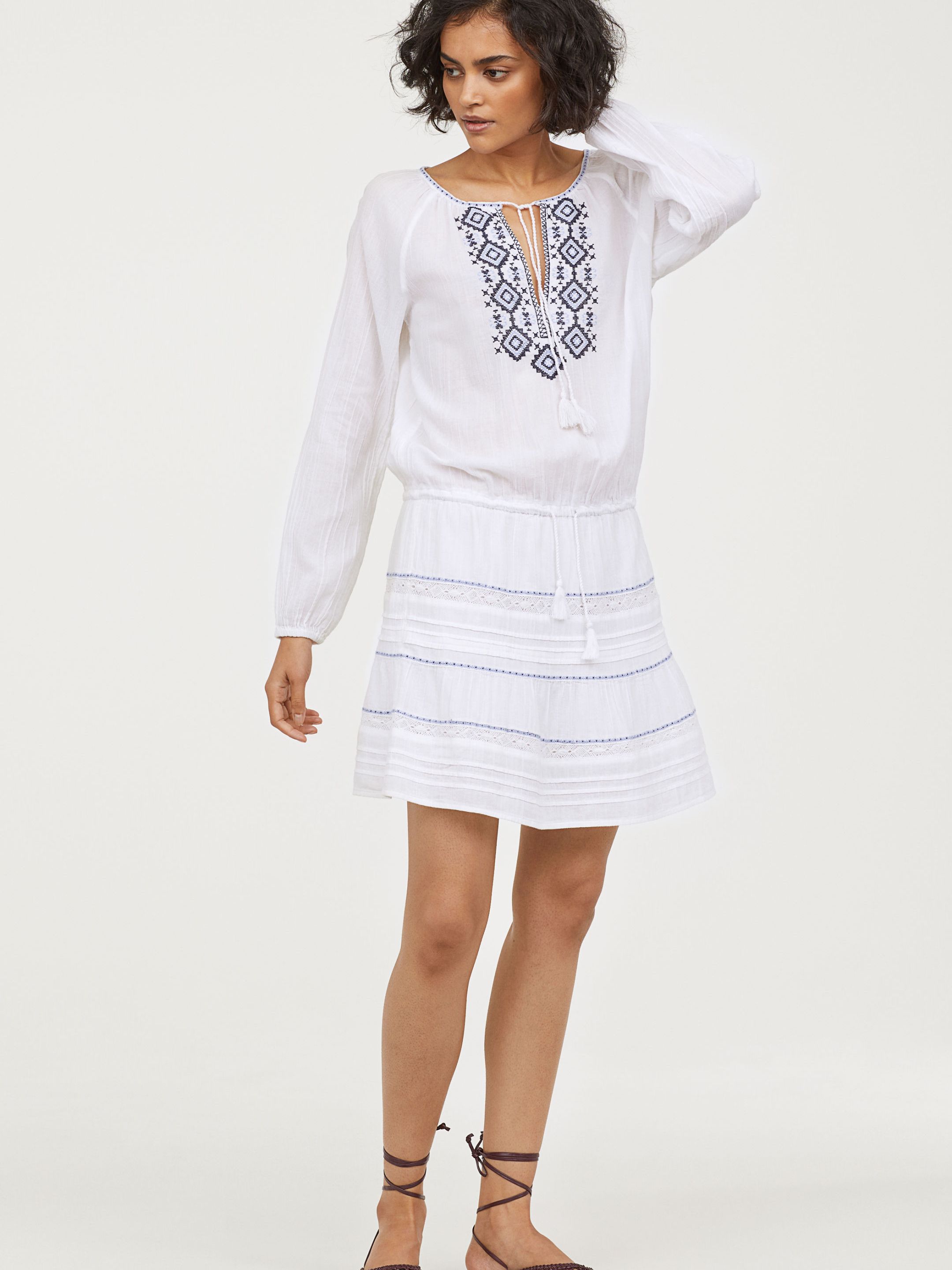 

Платье H&M 5773967-AAPT 38 Белое