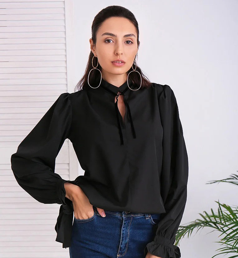 

Fashions • Женская блуза Ментола Fashions 46-48 черный (477-фг)