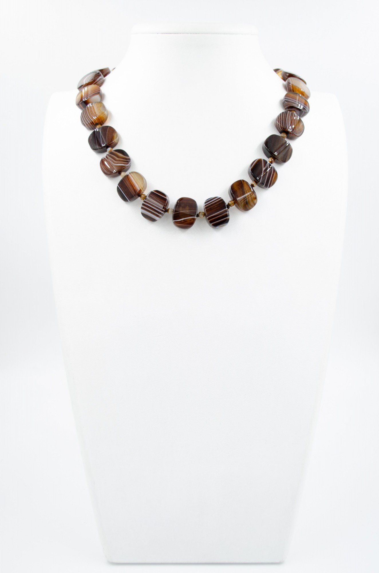 

Бусы из агата, коричневый, натуральный камень 16 * 22 мм, длина L- 49 см, (ТА0002)