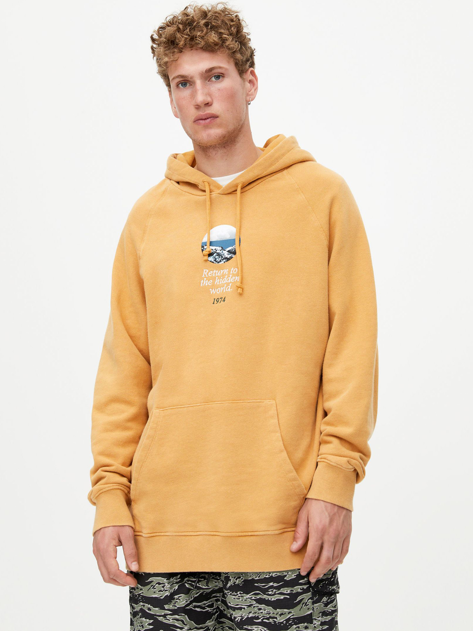 

Худи Pull & Bear 5590/589/305 S Горчичное