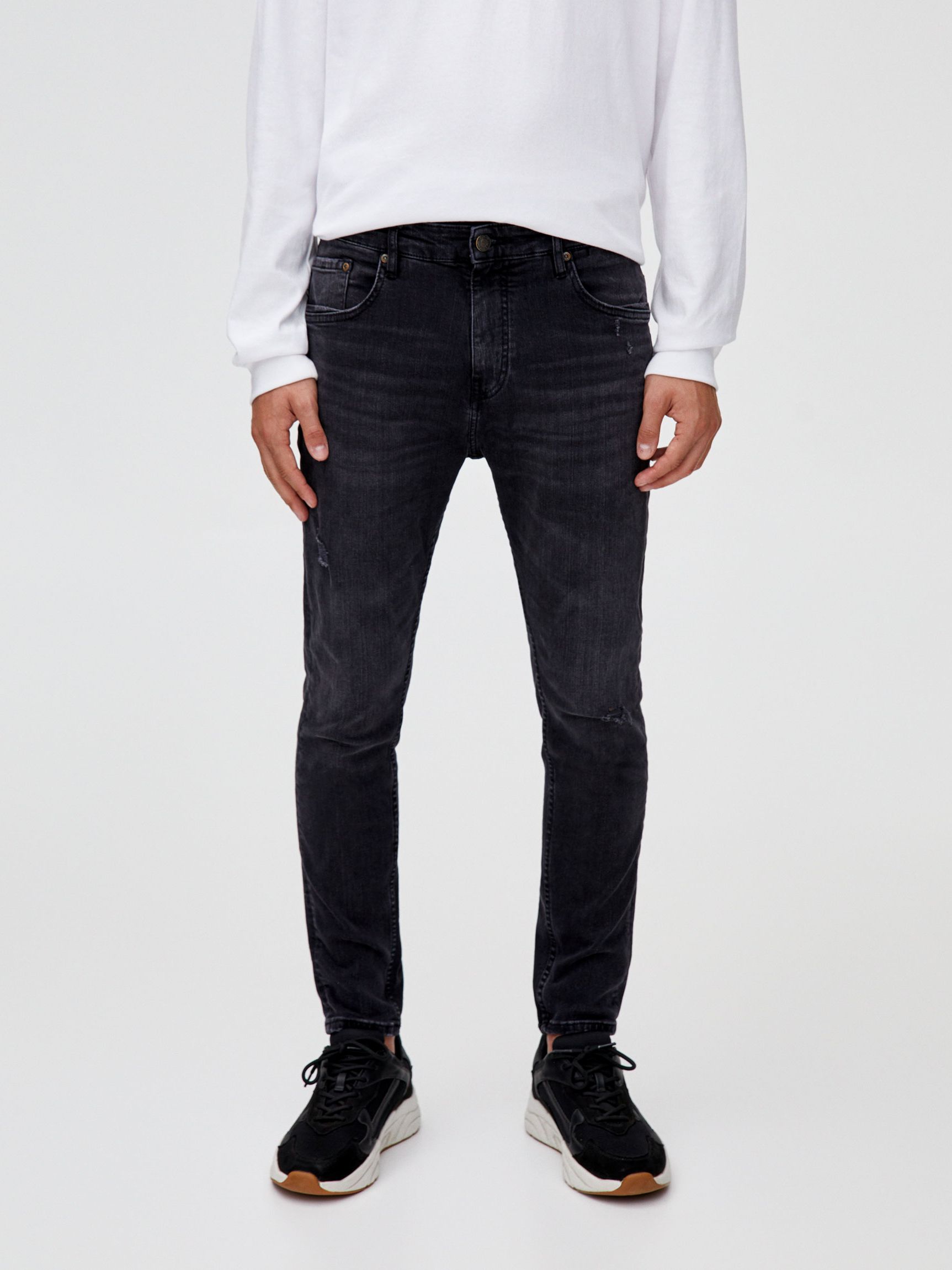 

Джинсы Pull & Bear 9684/529/800 44 Черный джинс